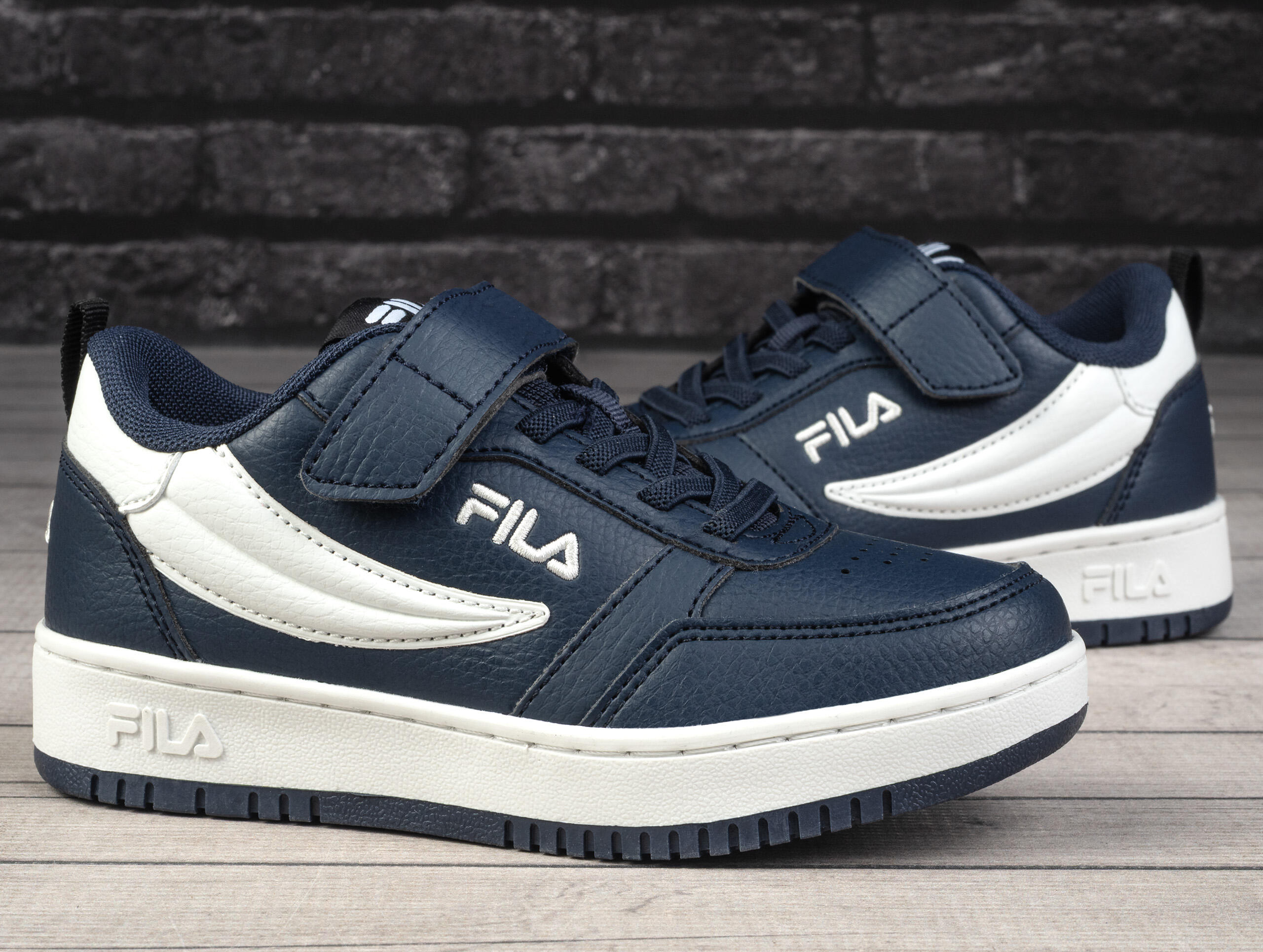 Buty dziecięce sportowe  na rzep Fila REGA NF VELCRO KIDS 2/6