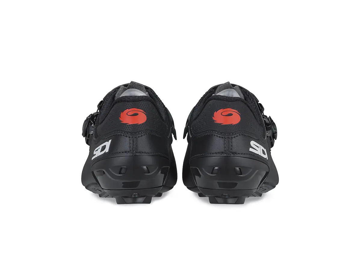 GENUIS 10 MEGA schwarze Schuhe 4/6