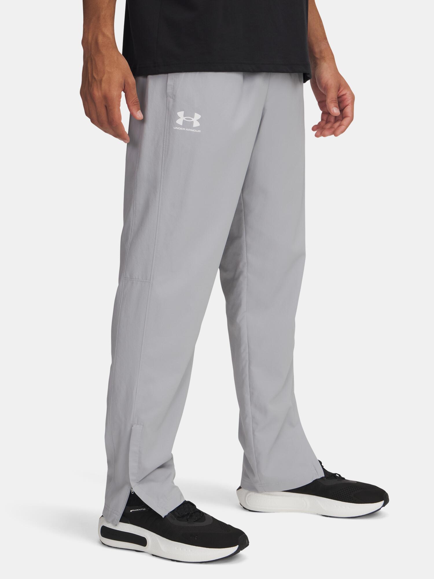UNDER ARMOUR picture