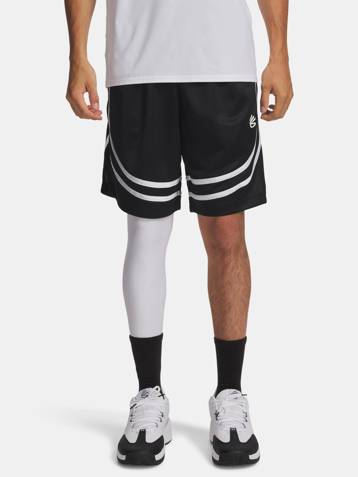UNDER ARMOUR picture
