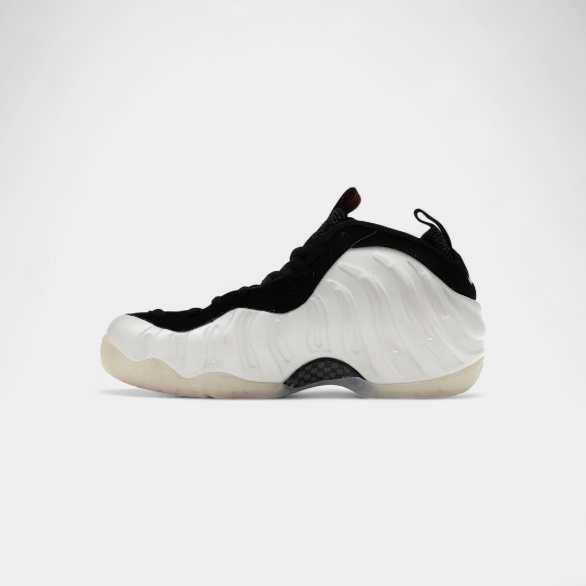 Nike Air Foamposite Pro Pearl (2025) 4/4