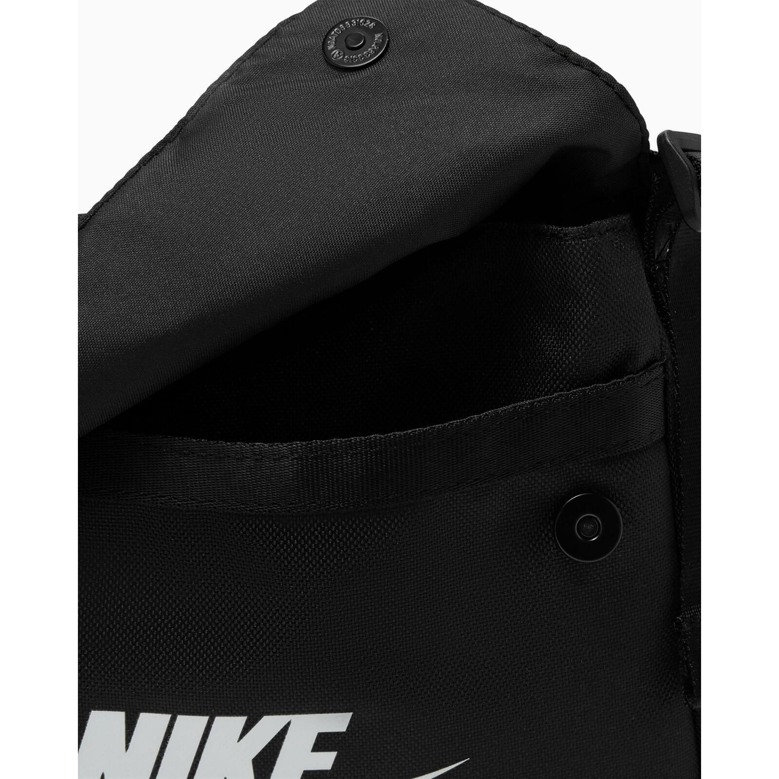 Torba Nike Sportswear Women's Futura 365, Dla obu płci 4/5