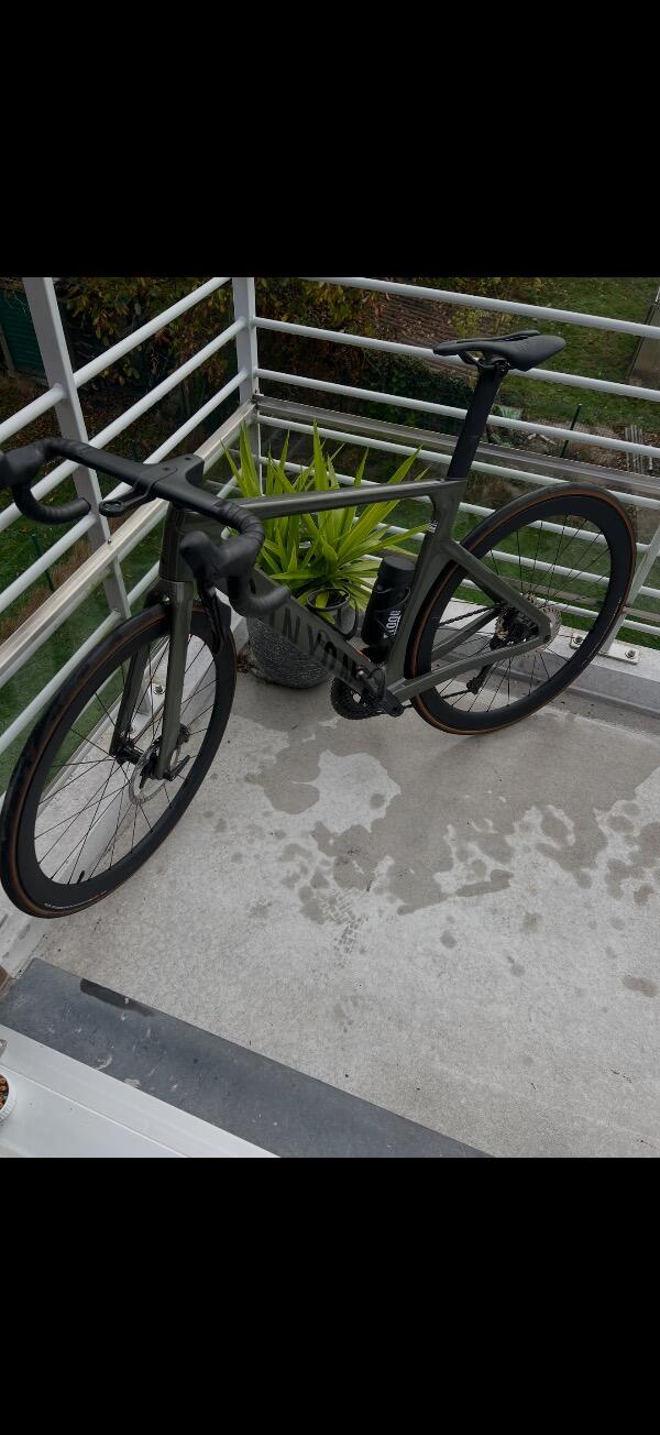 Tussen Particulieren - CANYON AEROAD CF SLX 2025 2/7
