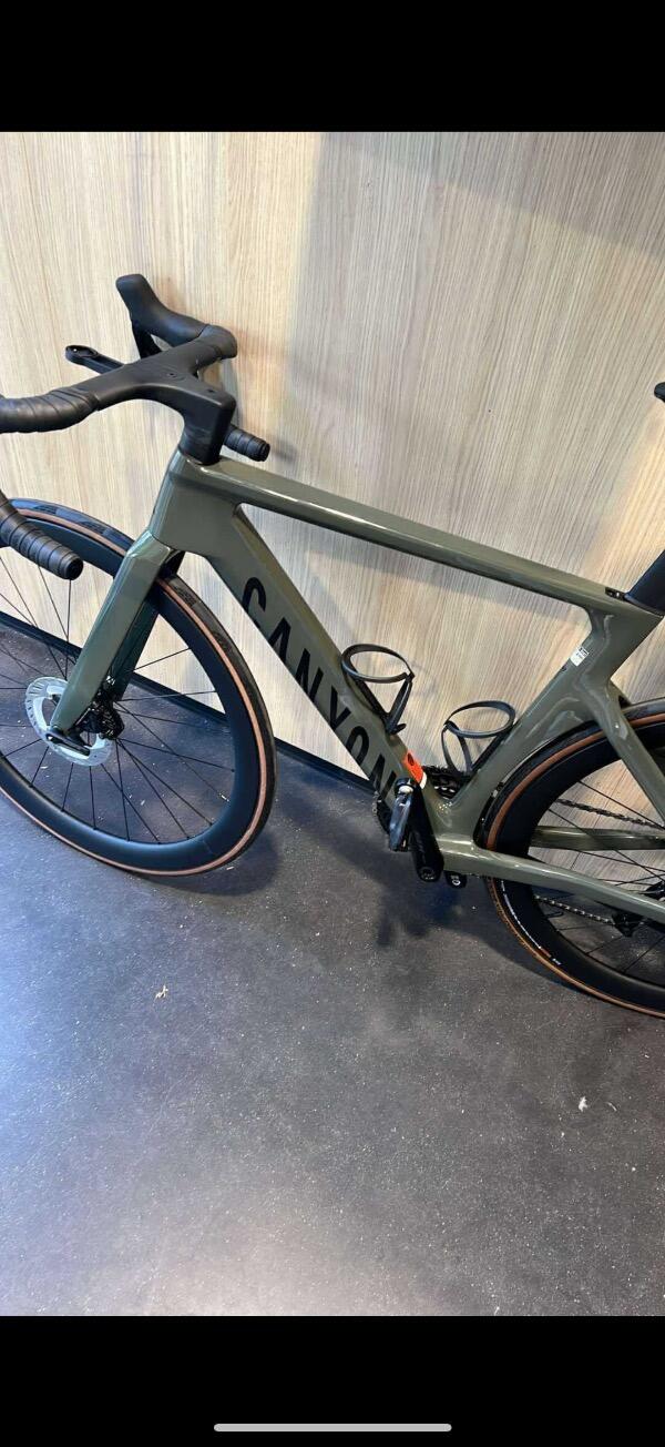 Tussen Particulieren - CANYON AEROAD CF SLX 2025 4/7