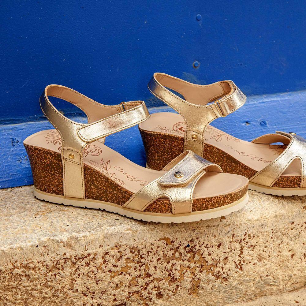 Sandales Panama Jack Modèle Julia Shine B3 Couleur D´or 6/7