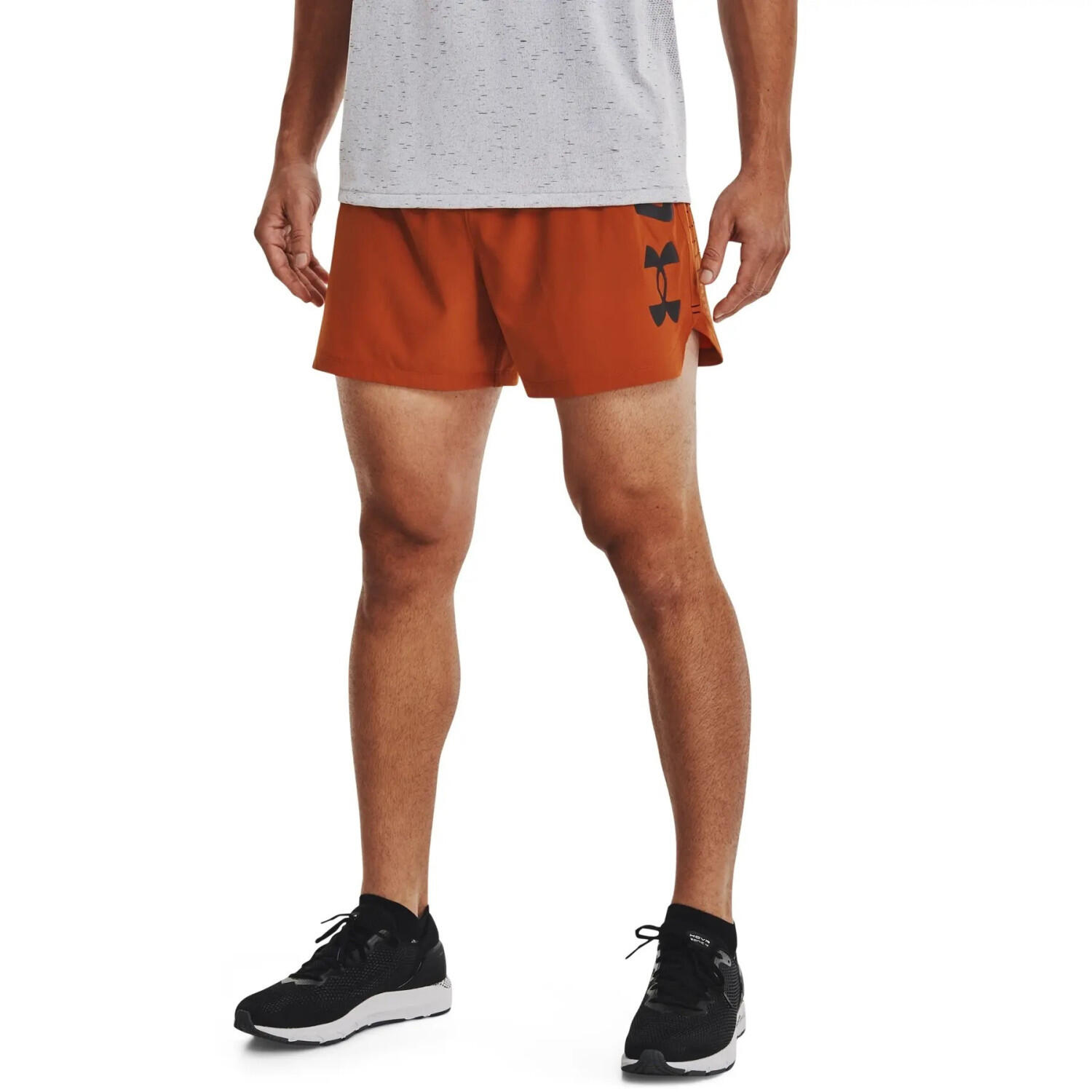 UNDER ARMOUR picture