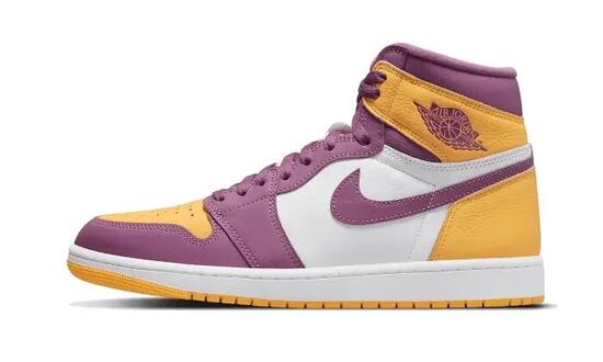 Chaussures - basket - hommes - hautes - air jordan 1 high og - univ gold/white