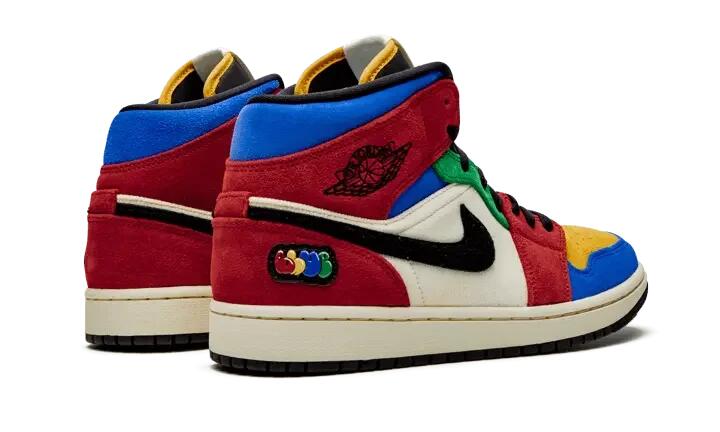 Jordan 1 Mid SE Fearless Blue the Great 3/4
