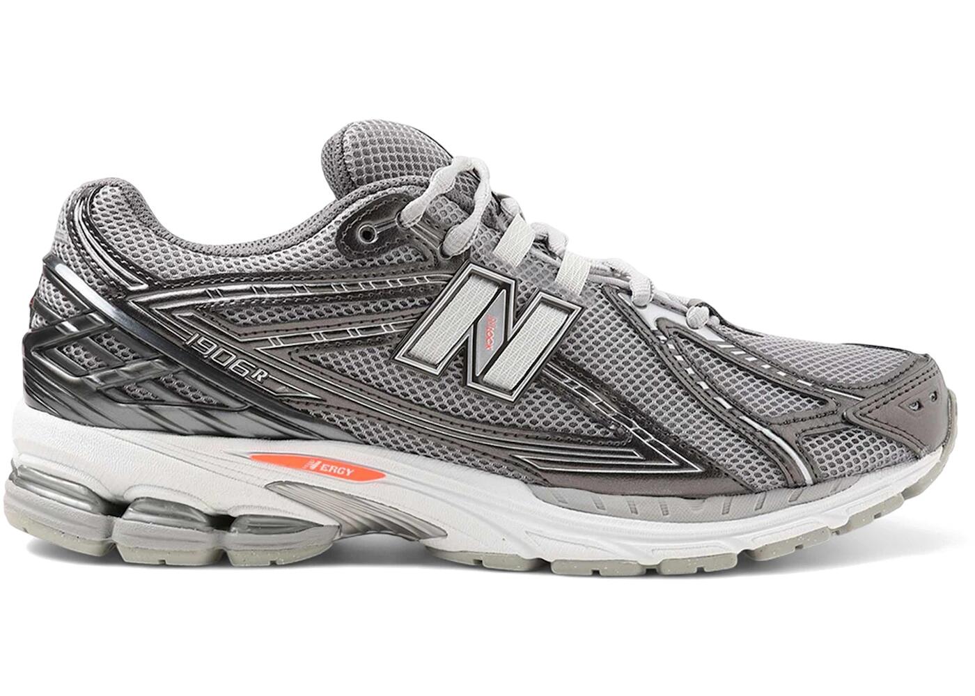 NEW BALANCE picture