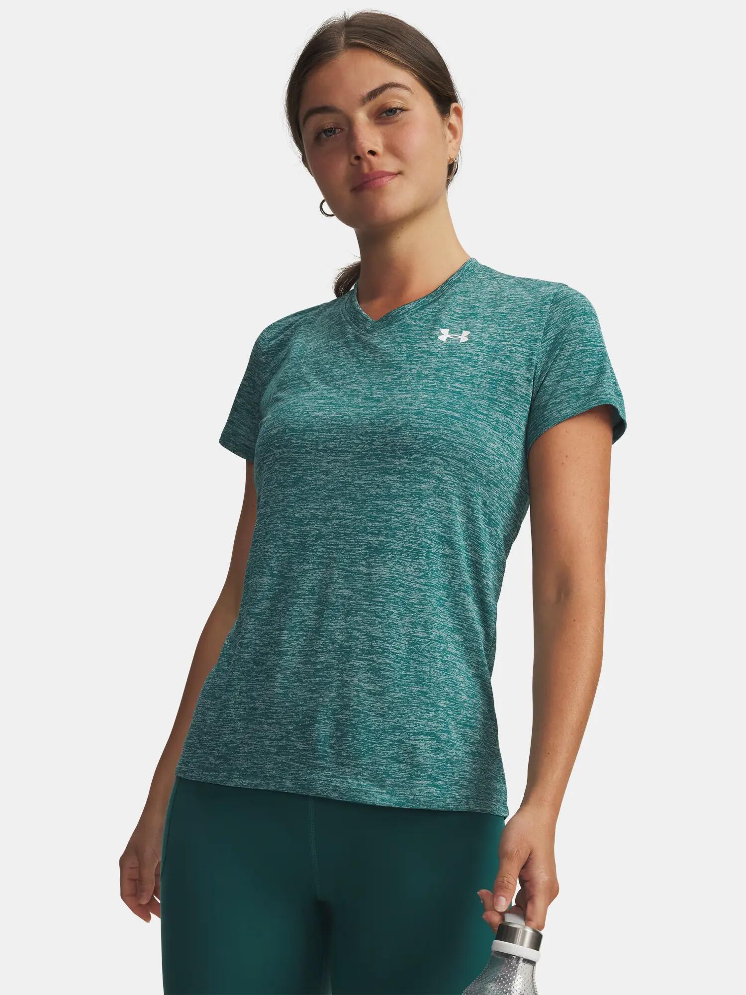 UNDER ARMOUR picture