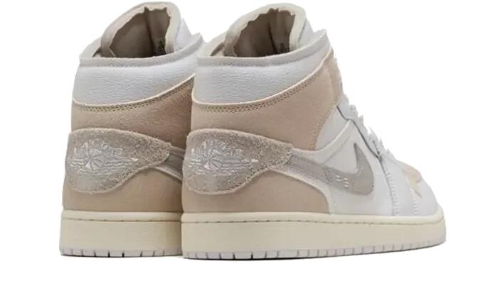 Schoenen - lifestyle - unisex - air jordan 1 mid se - tech grey/sail 3/4