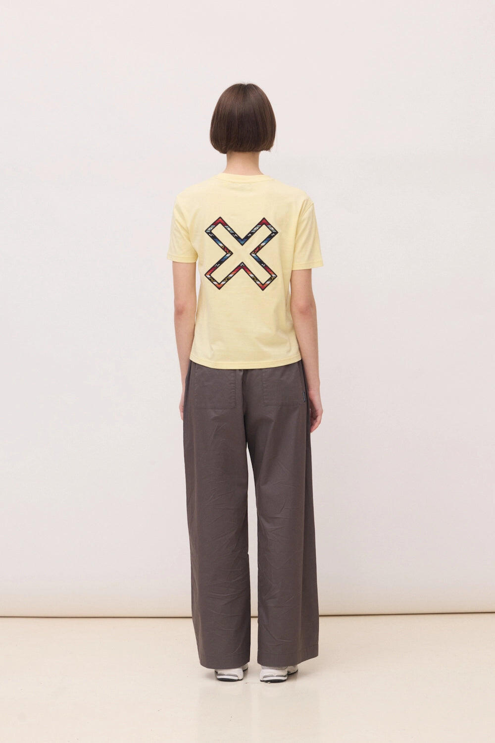 Camiseta Mujer Blue Banana Light Yellow de Algodón 100% Orgánico 2/3