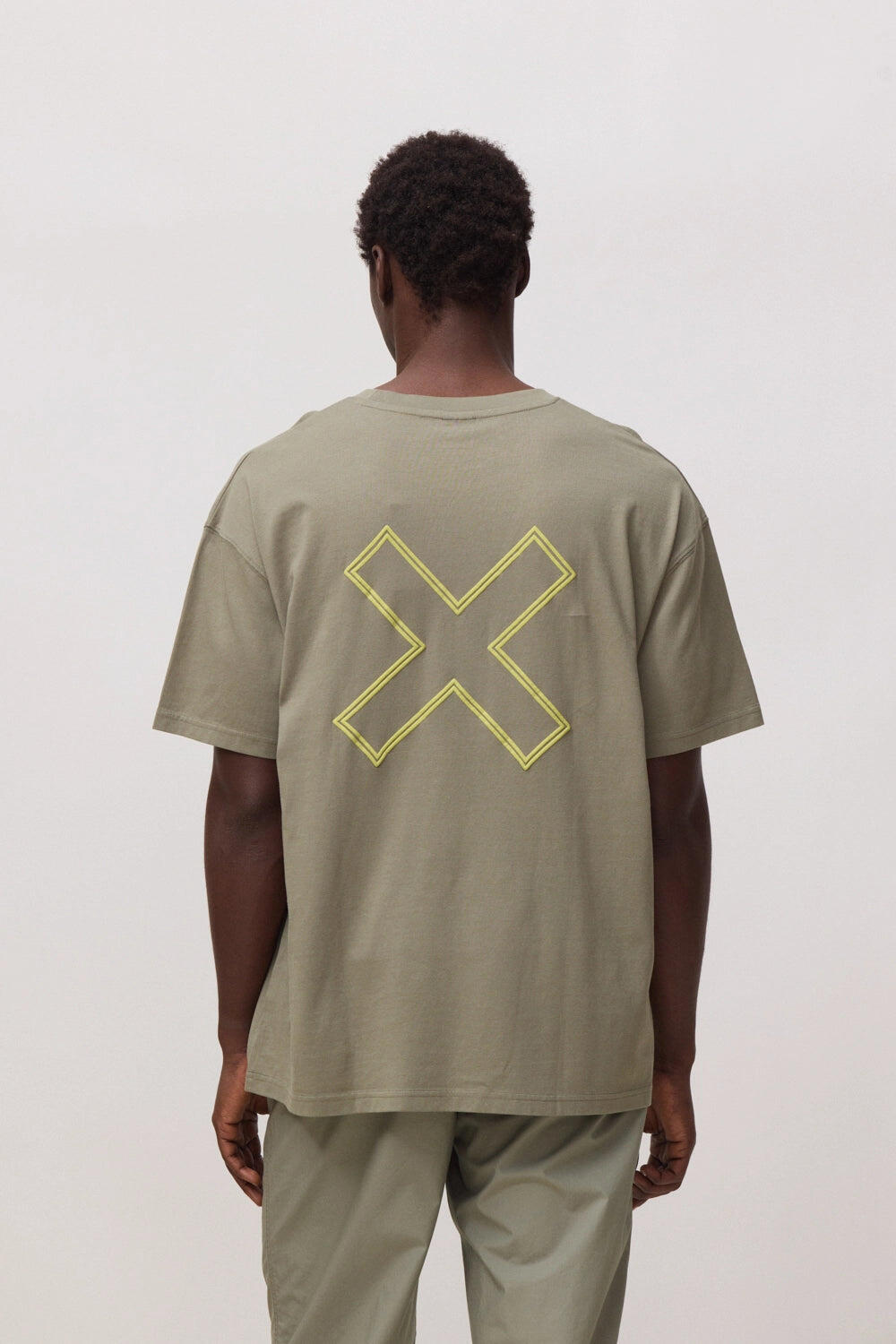 Camiseta Blue Banana Olive Green de Algodón 100% Orgánico 2/7