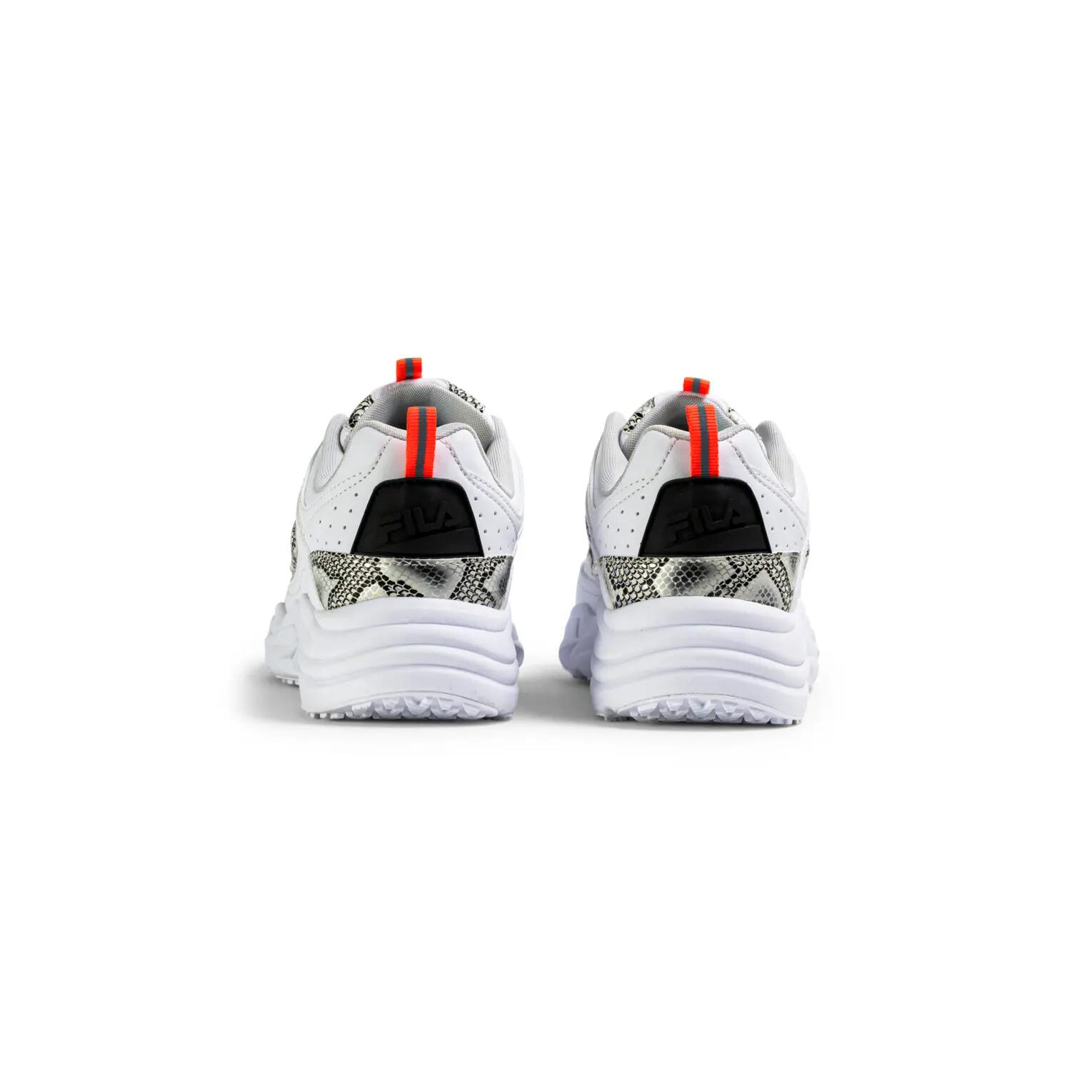 Baskets femme Fila Skye 2/6