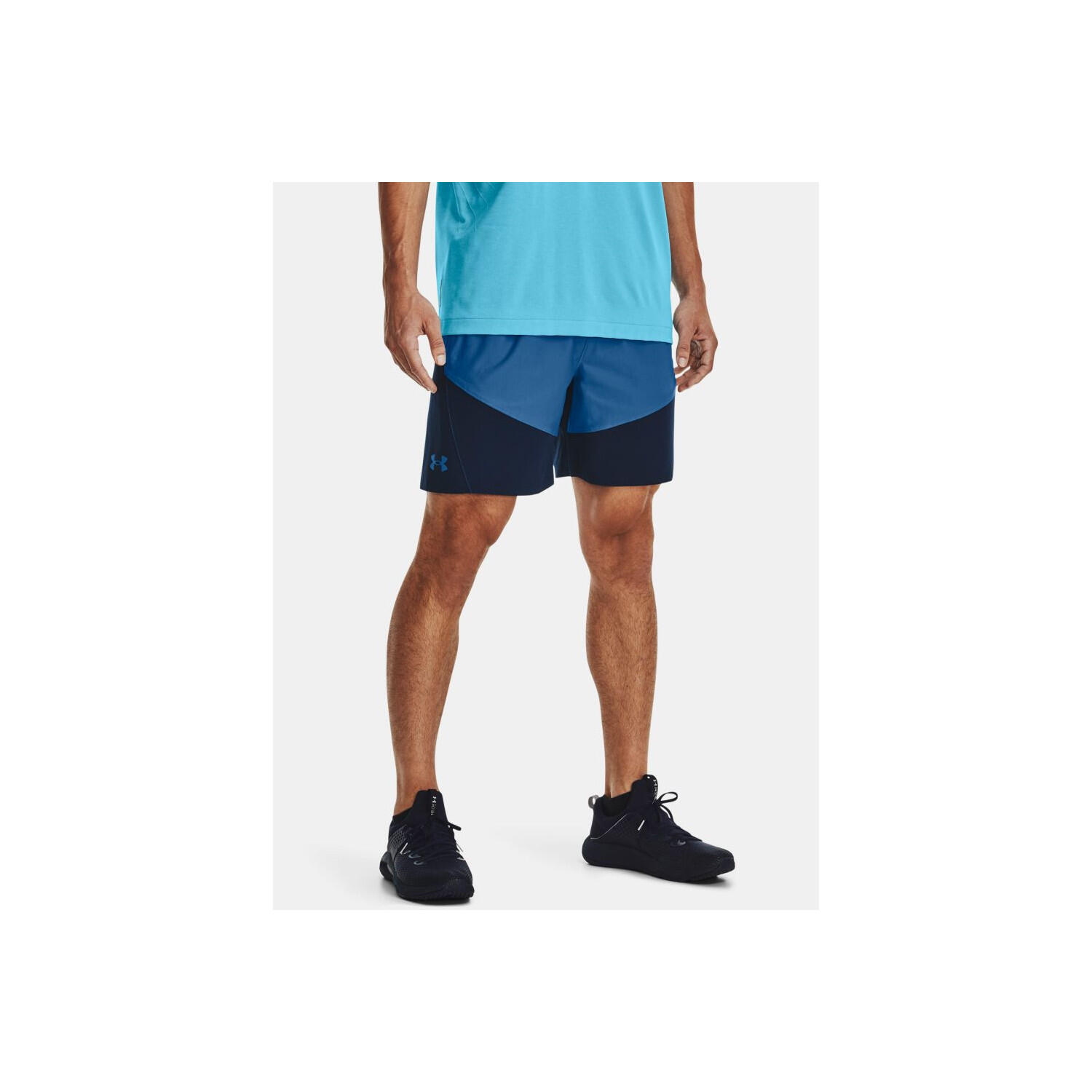 UNDER ARMOUR picture