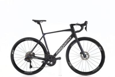 Tweedehands racefiets · raise di2 12v · zeer goede toestand