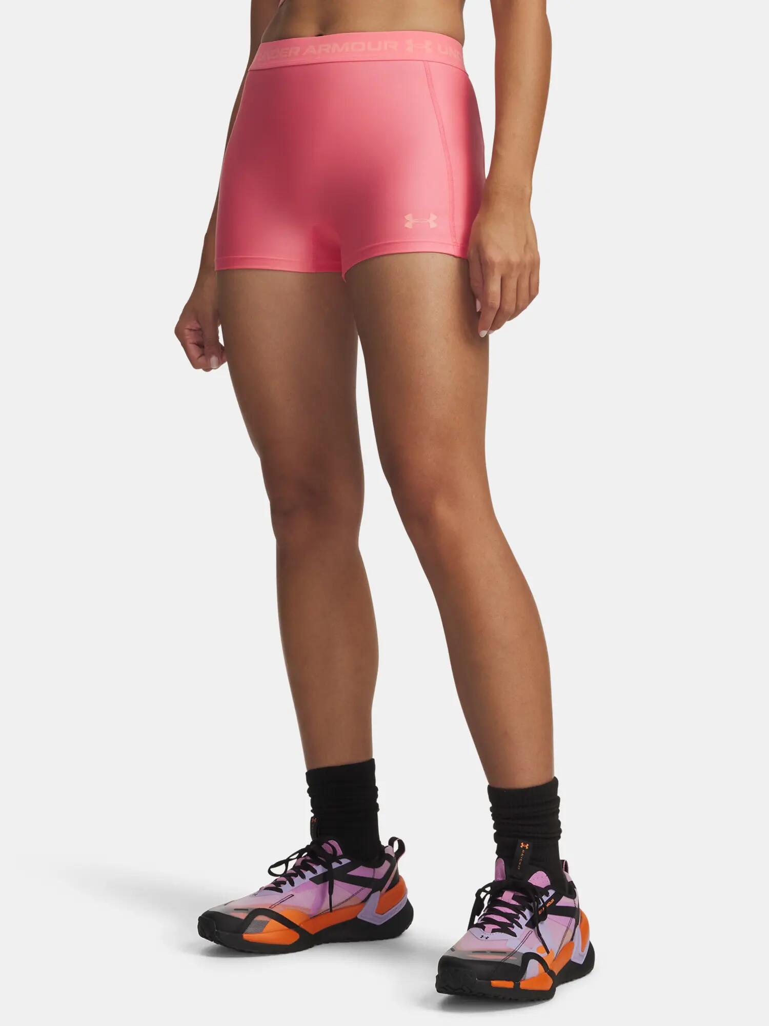UNDER ARMOUR picture