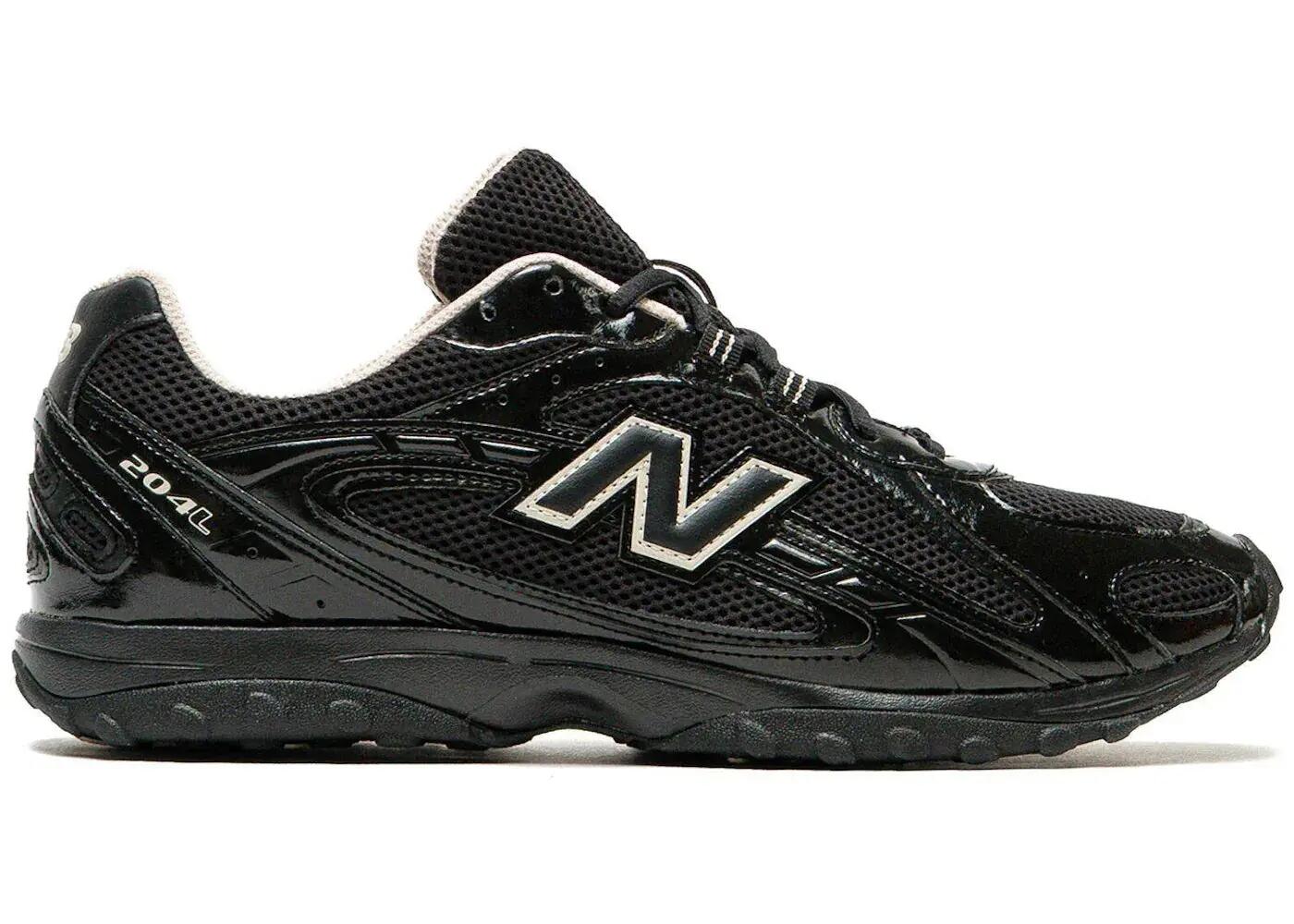 NEW BALANCE picture