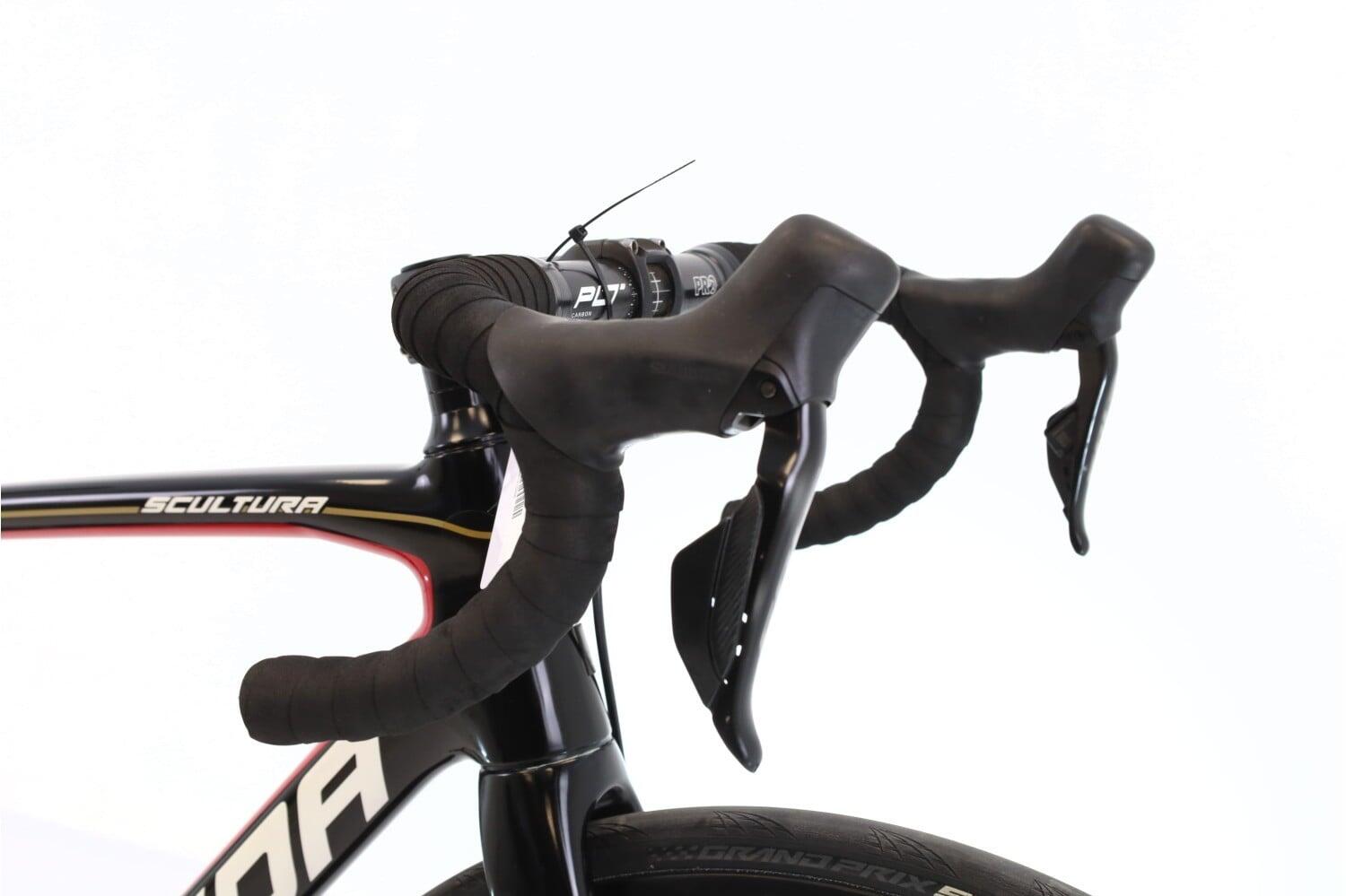 Segunda Vida · Bicicleta estrada ·  Scultura 4000 Di2 12V · Muito bom estado 6/8
