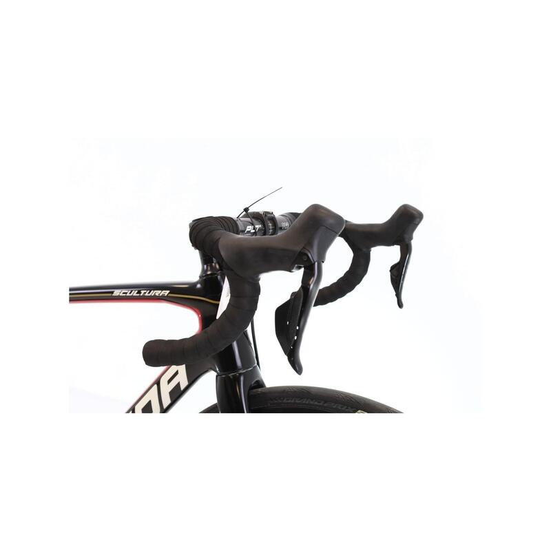 2ND LIFE - Silniční kolo  Scultura 4000 Di2 12V 12 rychlostí
