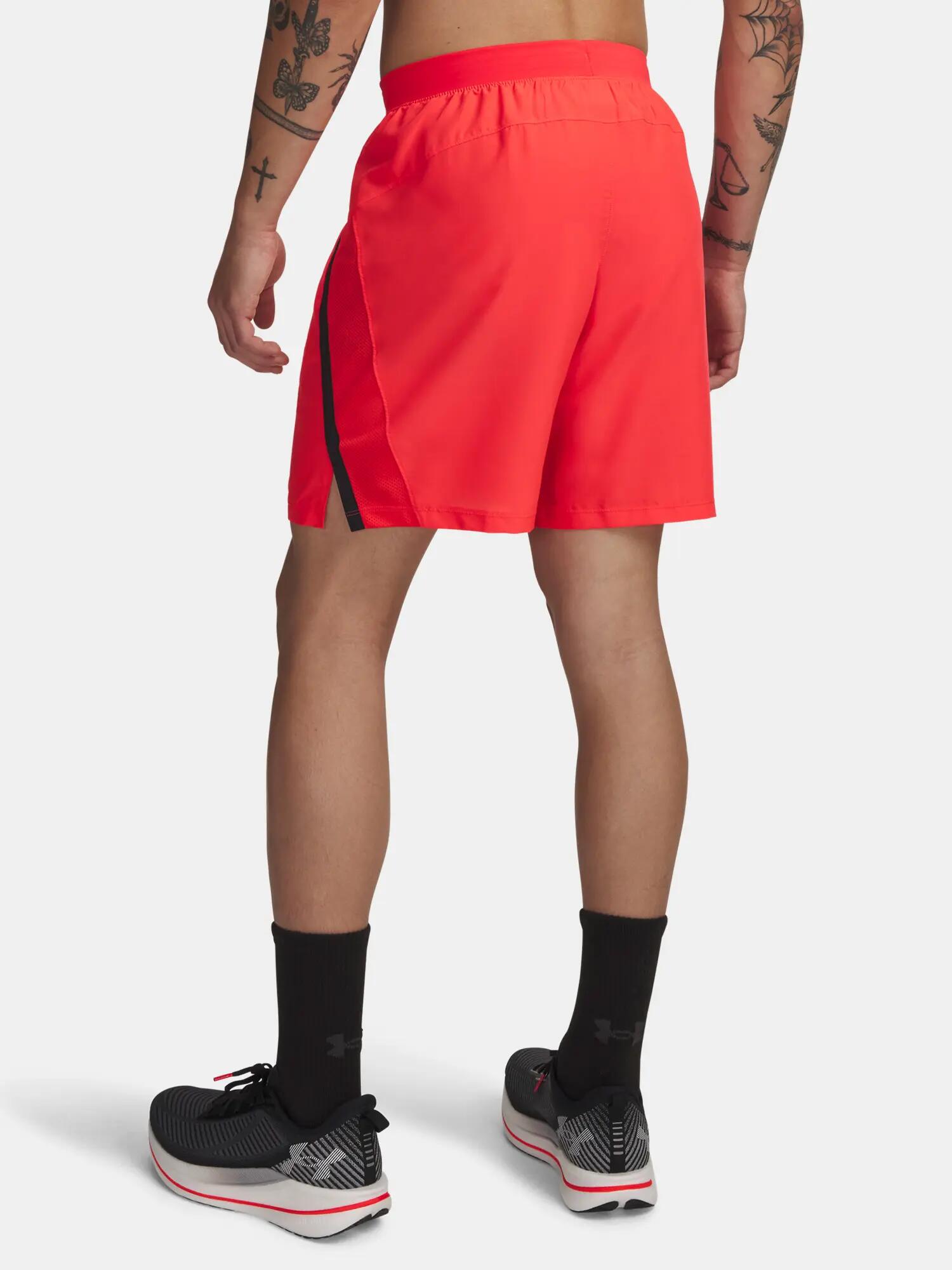 Pantalones cortos para correr para hombre Under Armour Launch 7" 2/3