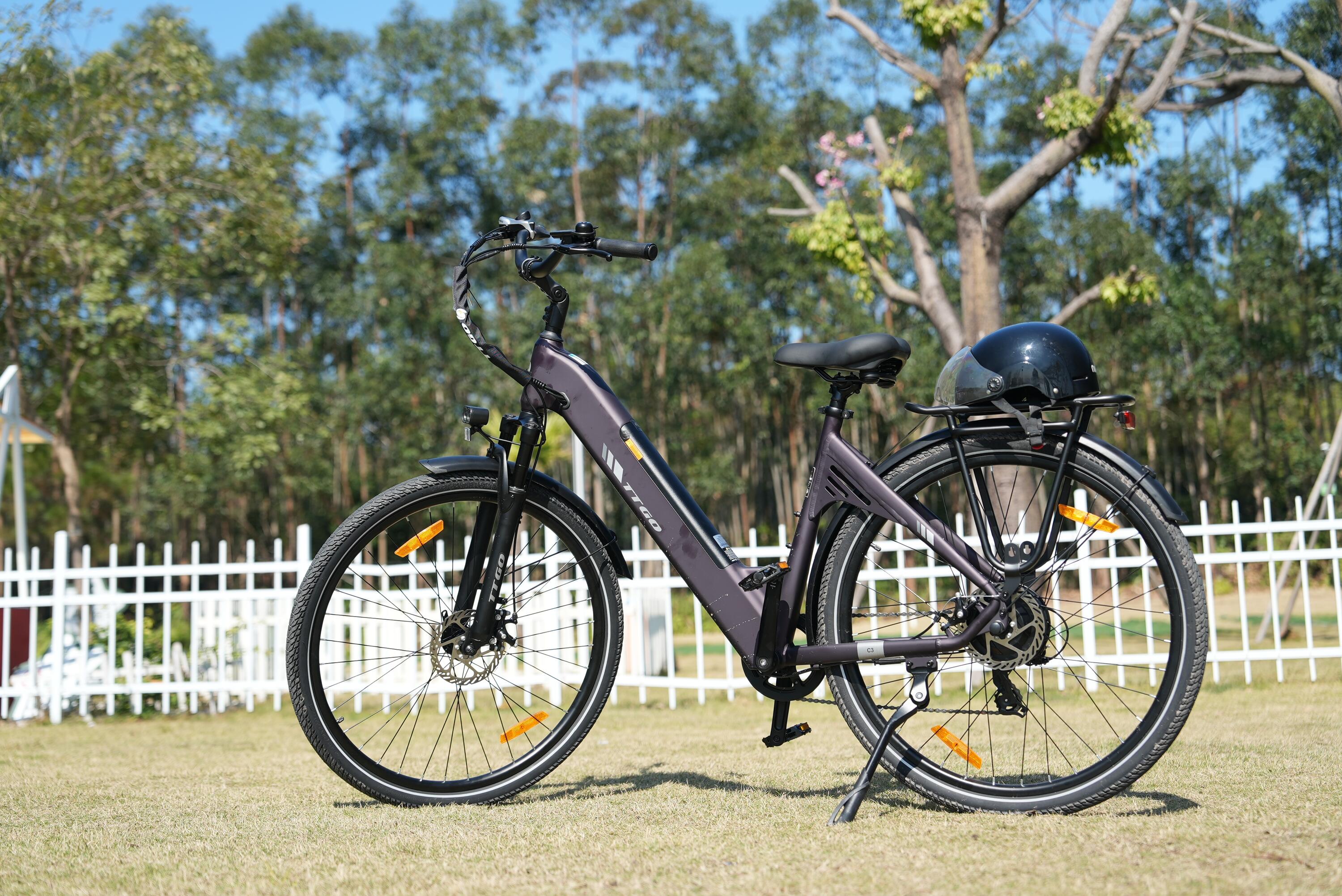 C3SE Bici elettrica 28” 250W 52Nm 100km Shimano 7 velocità 7/7