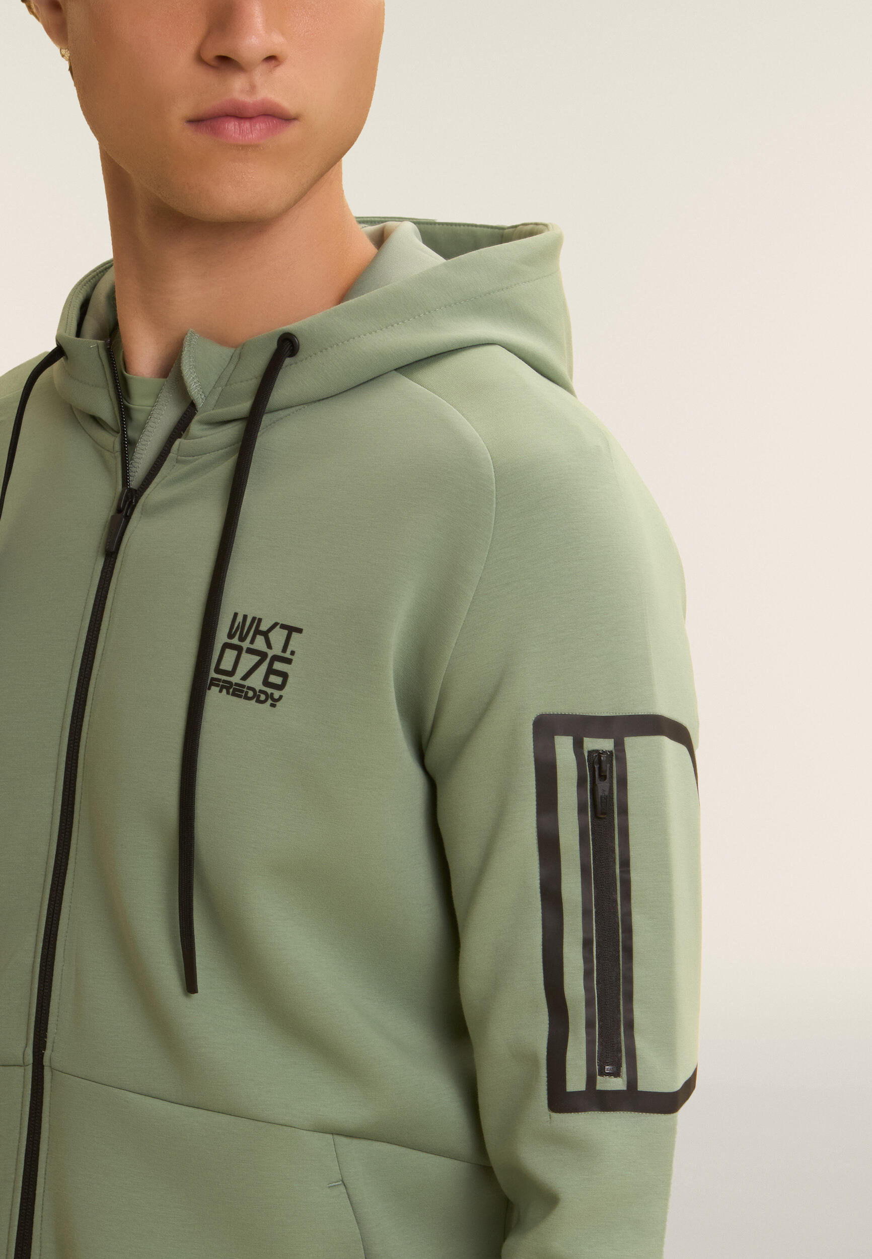 Felpa con cappuccio full zip in tessuto tecnico 4/4