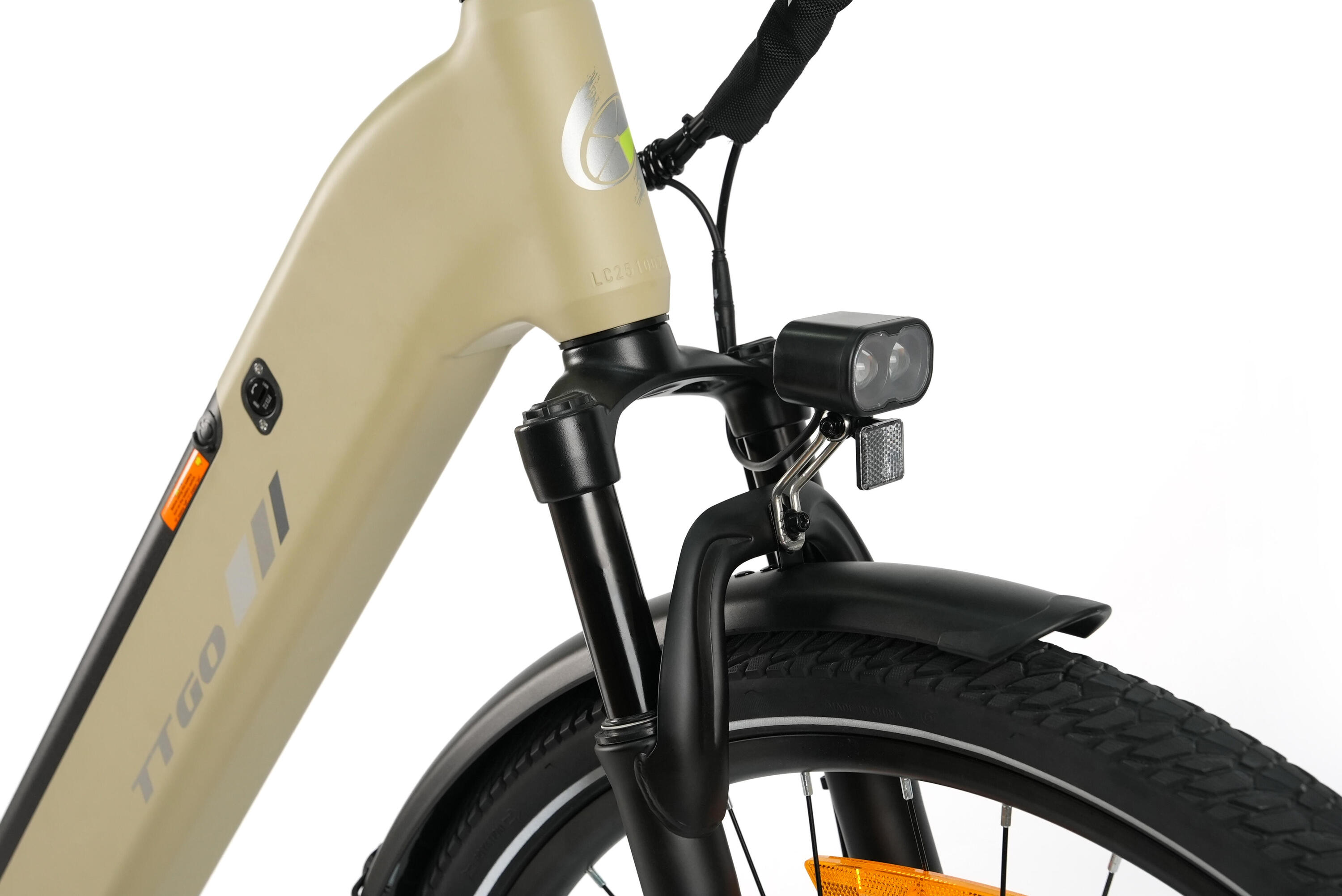 C3SE Bicicleta eléctrica 28” 250W 52Nm 100km Shimano 7 velocidades 4/7