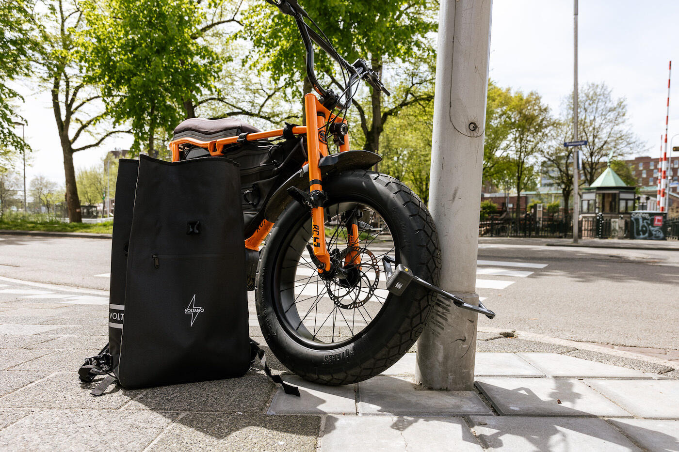 Voltano Luxe E-bike Fietstas / Rugtas - Zwart - 28L - Laptopvak 4/7