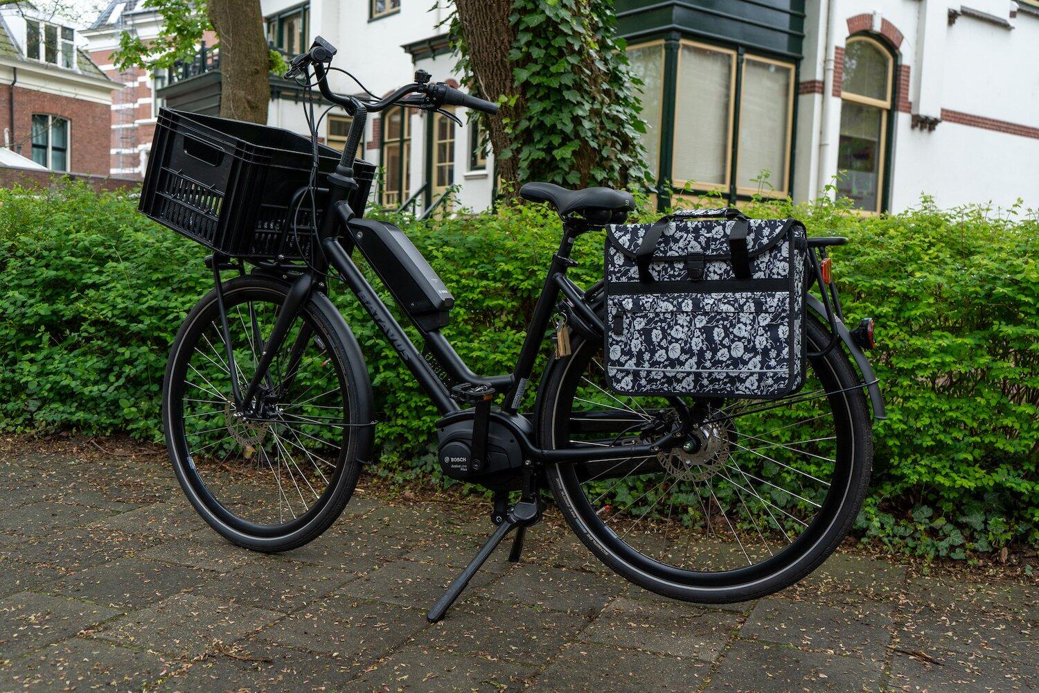 Voltano Voorgevormde Enkele Fietstas / Pakaftas - Midnight Blossom - 17L 3/7