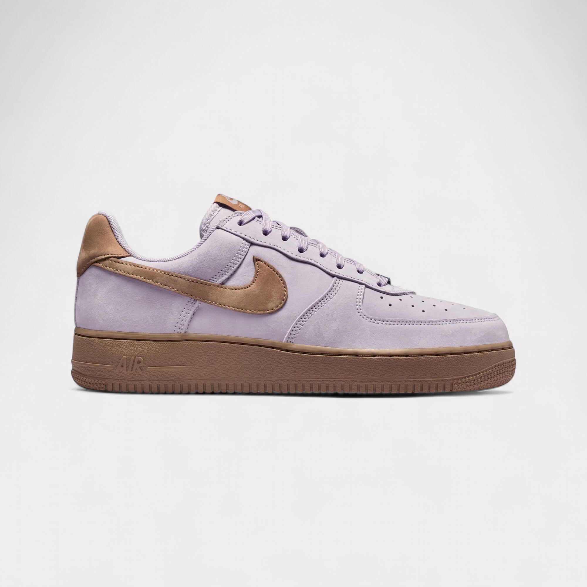 NIKE picture
