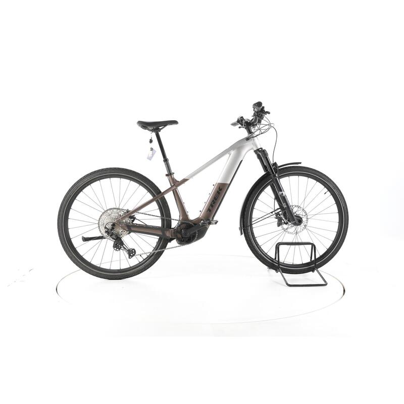 3301fdb4-946e-4539-86f6-1732033306c0_c27