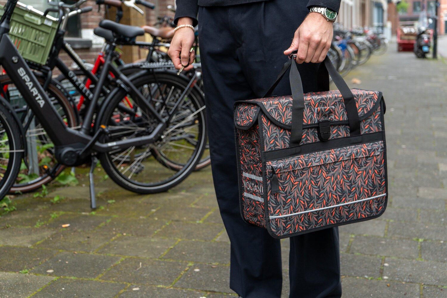 Voltano Voorgevormde Enkele Fietstas / Pakaftas - Crimson Leaf - 17L 3/7