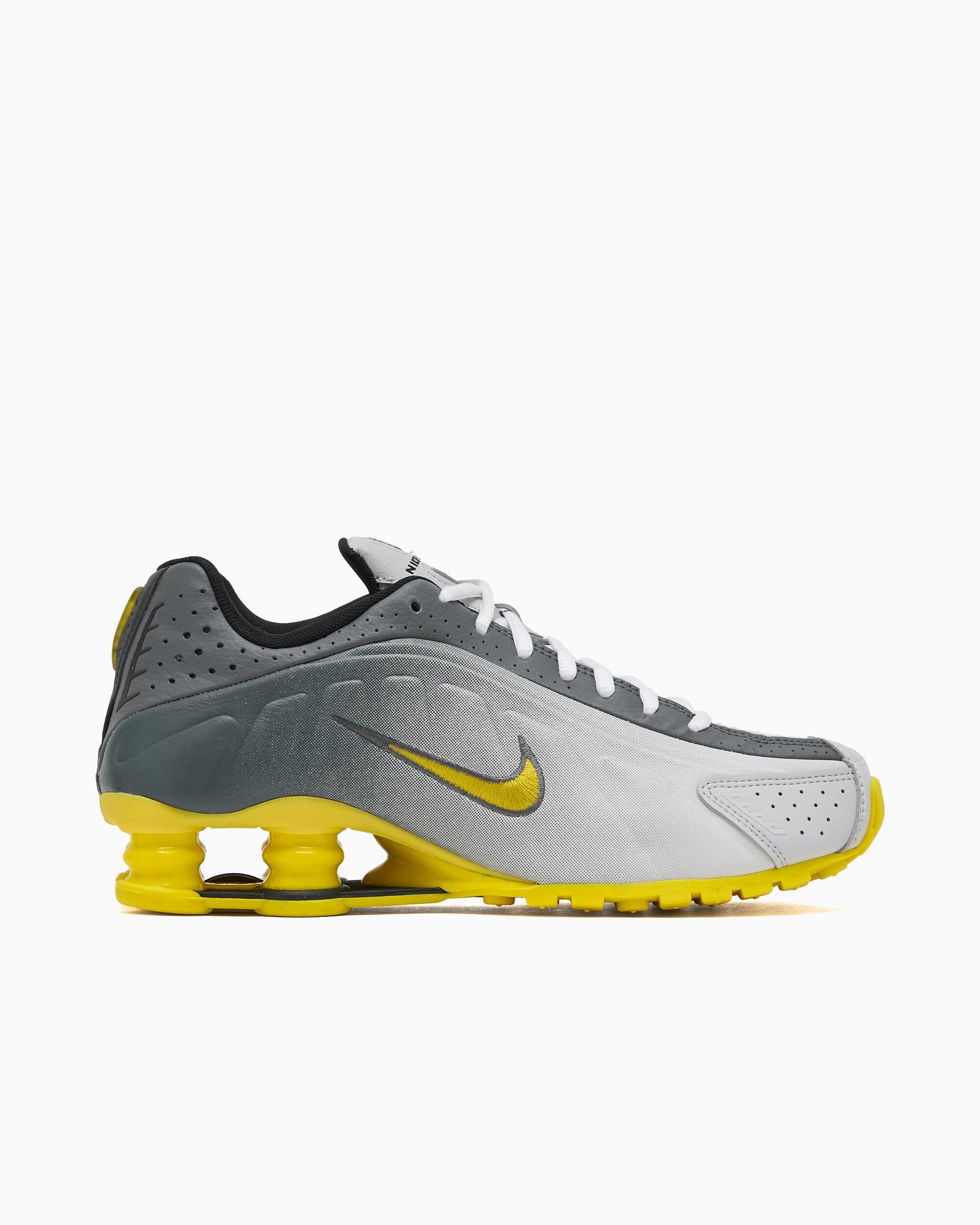 NIKE picture