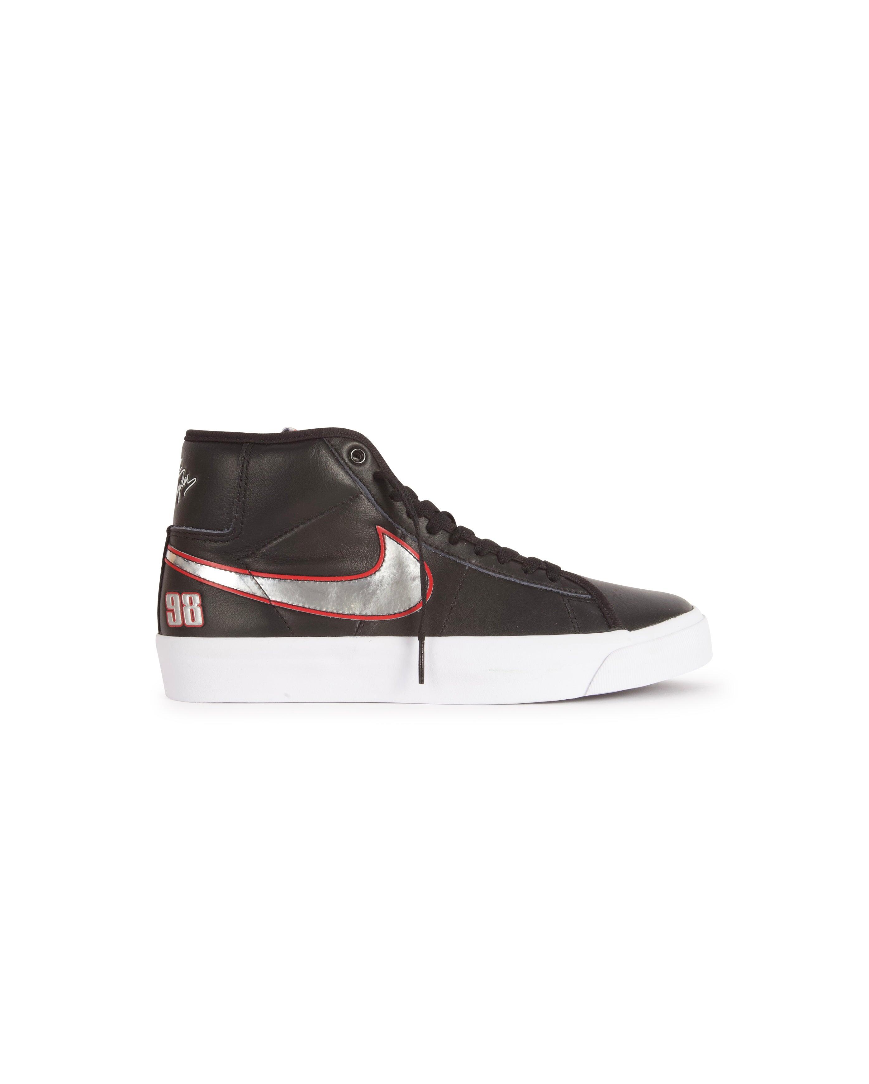 NIKE picture
