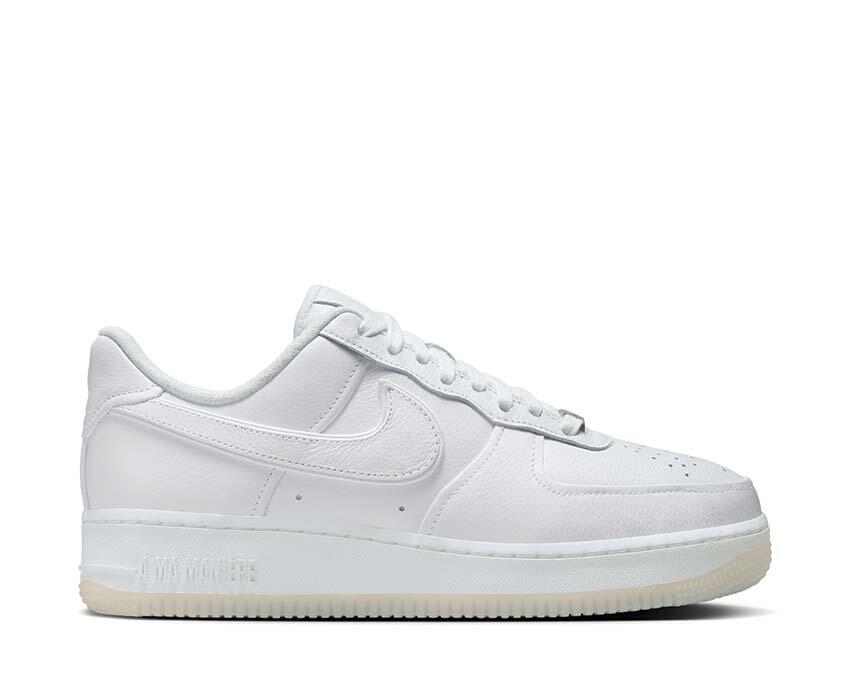 NIKE picture