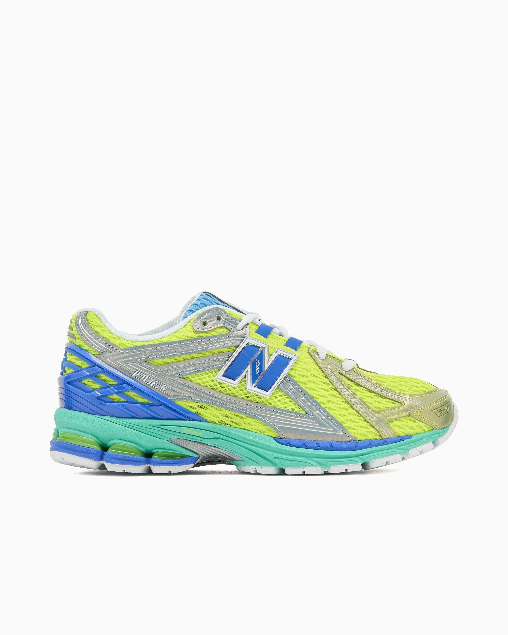 NEW BALANCE picture
