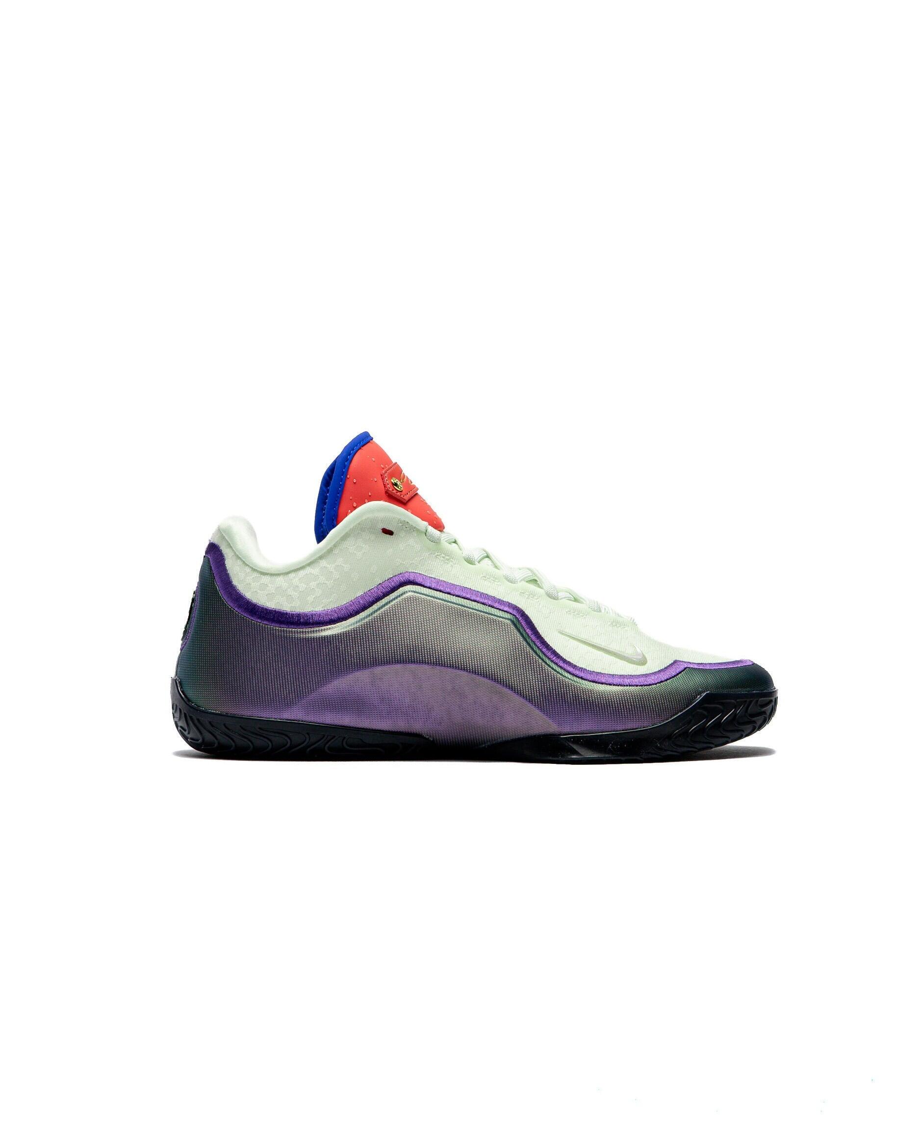 NIKE picture