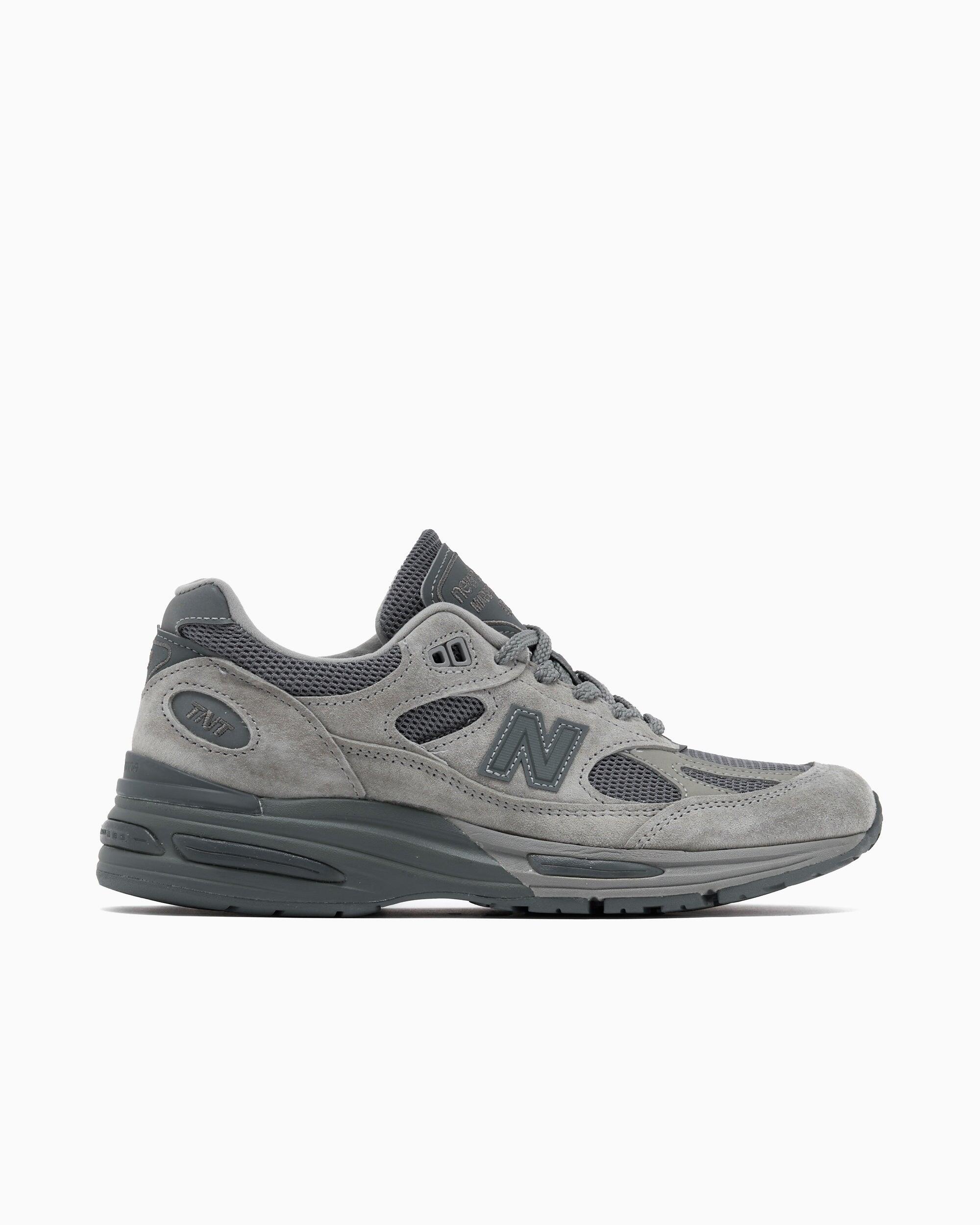 NEW BALANCE picture