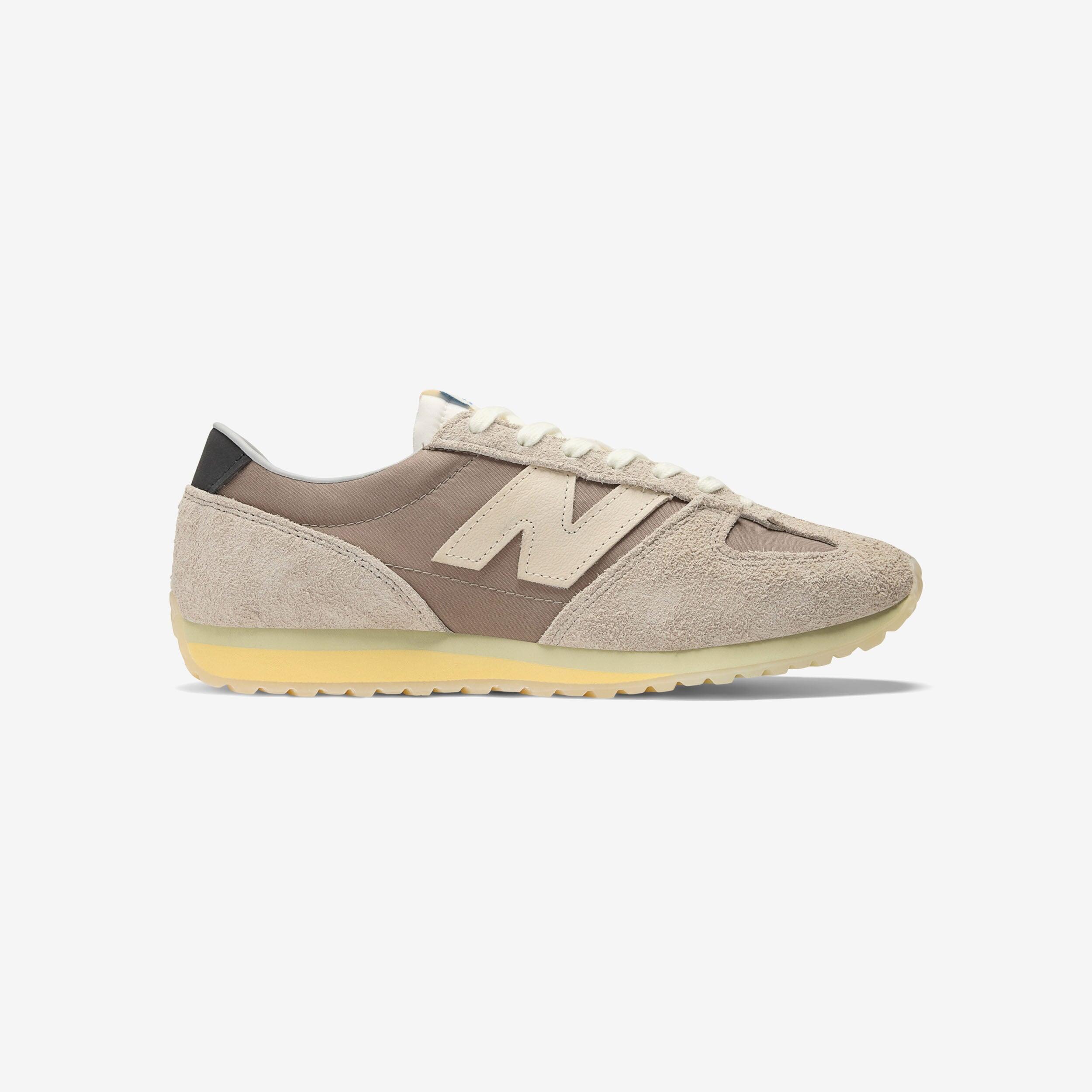 NEW BALANCE picture