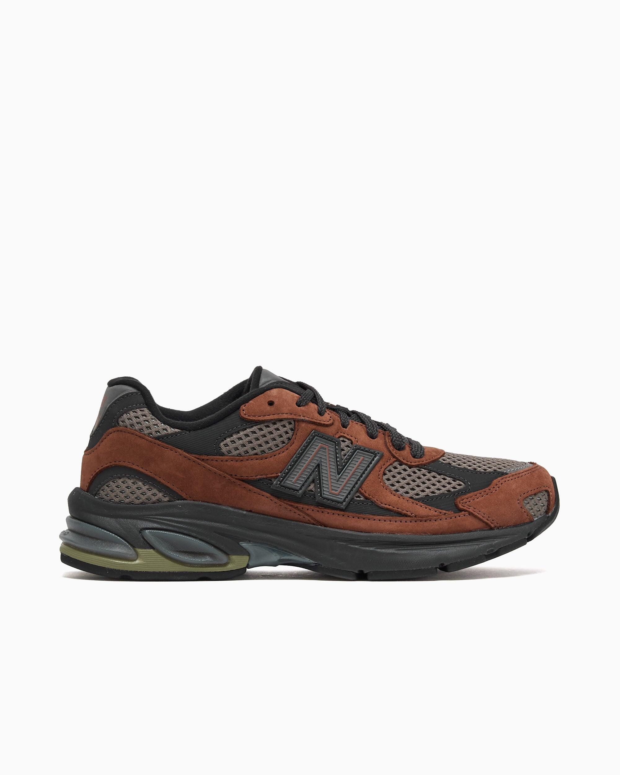 NEW BALANCE picture