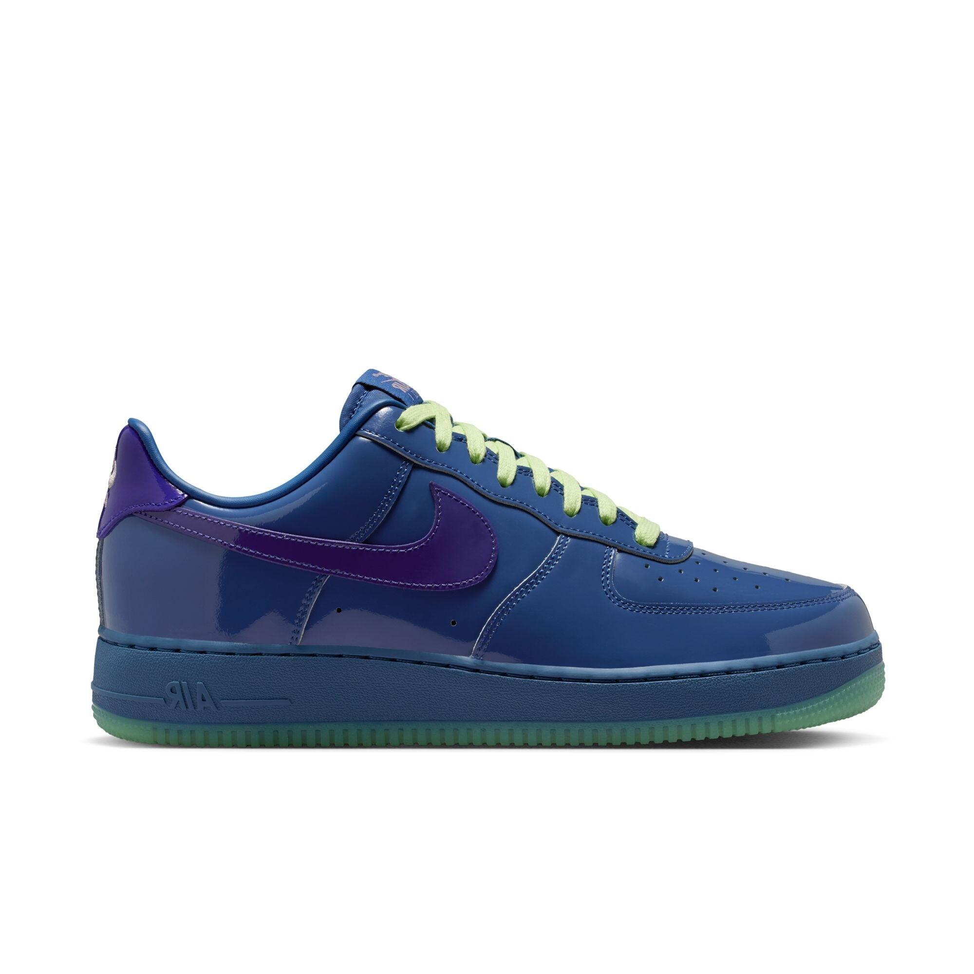 NIKE picture