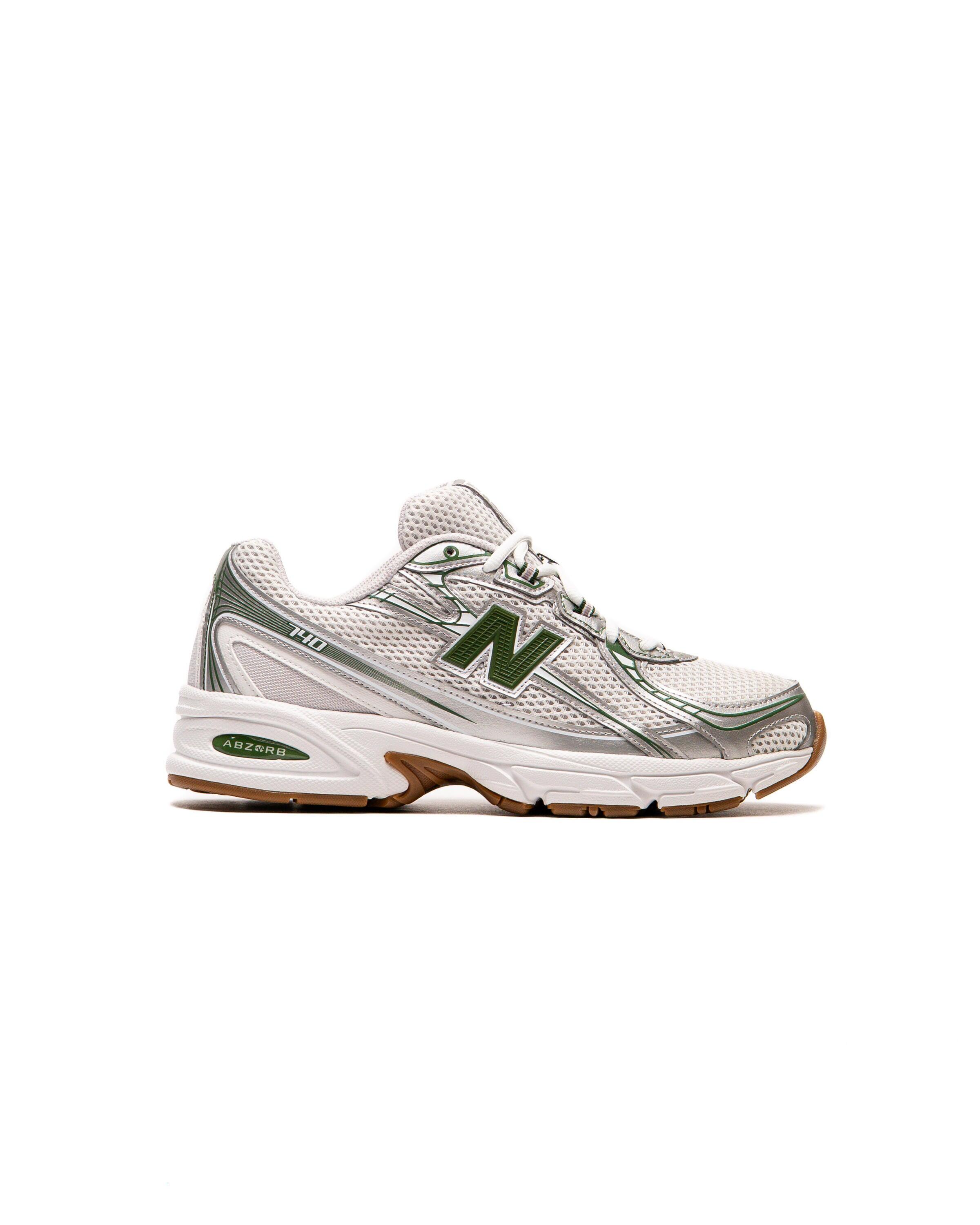 NEW BALANCE picture