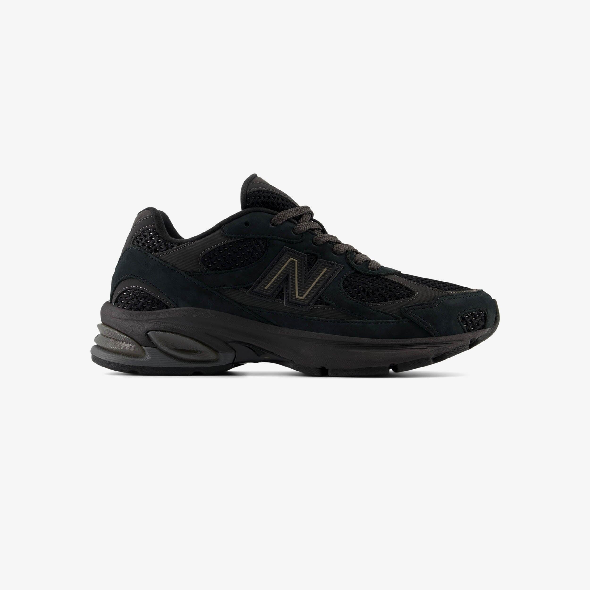 NEW BALANCE picture