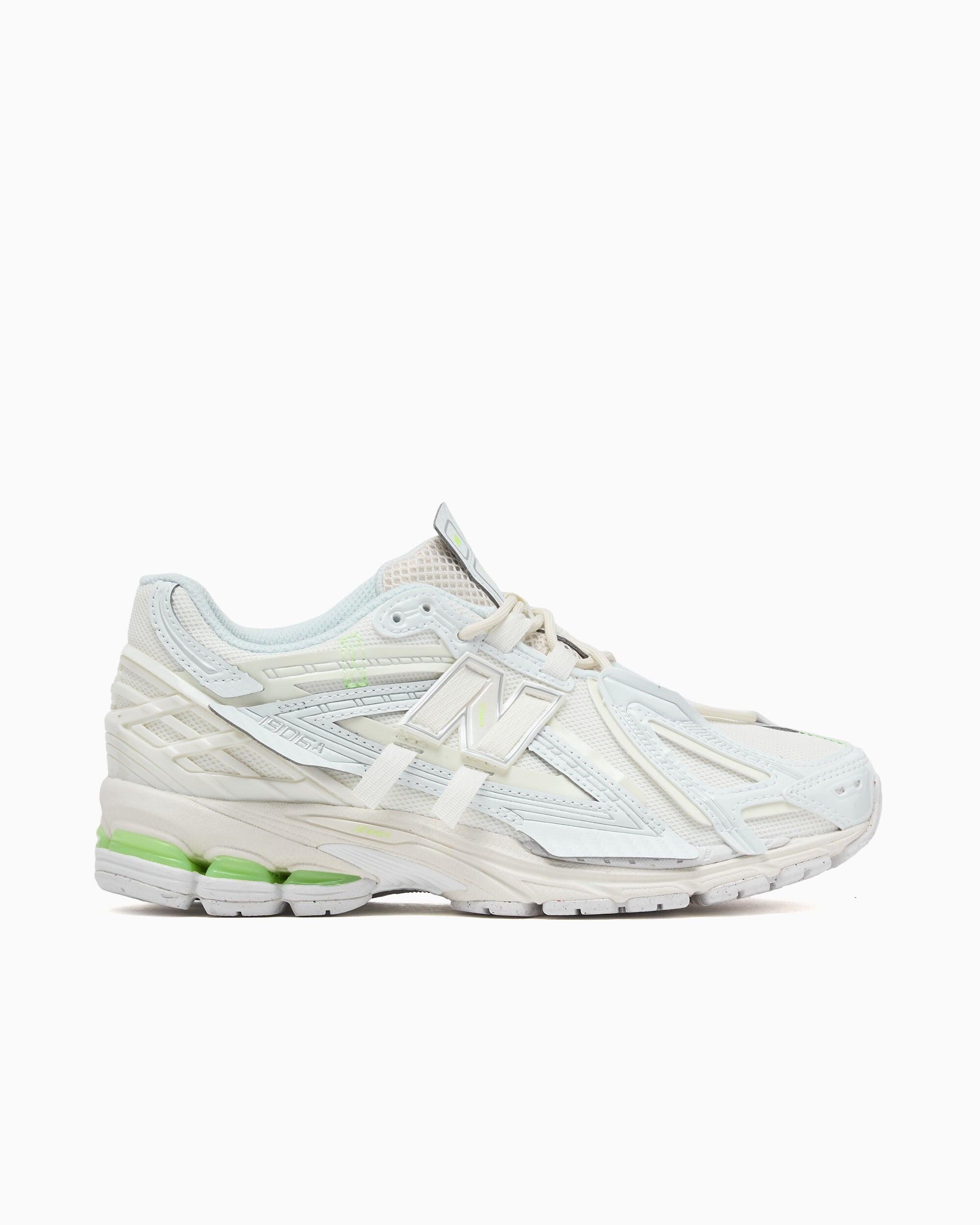 NEW BALANCE picture