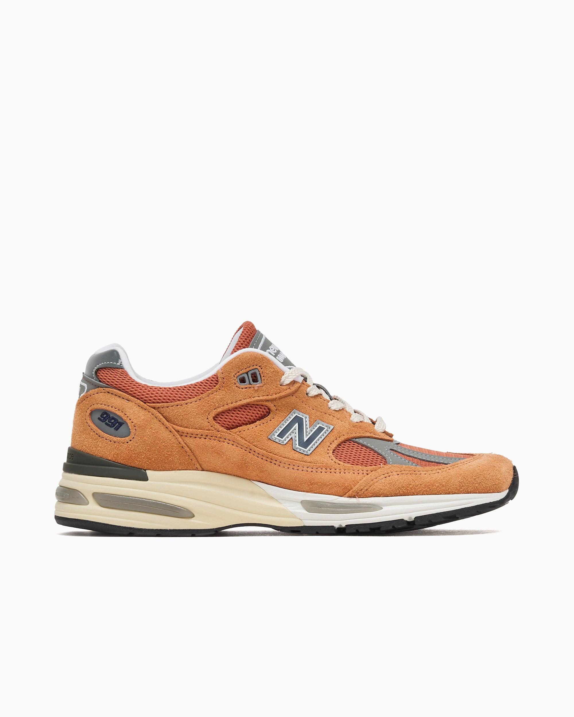NEW BALANCE picture