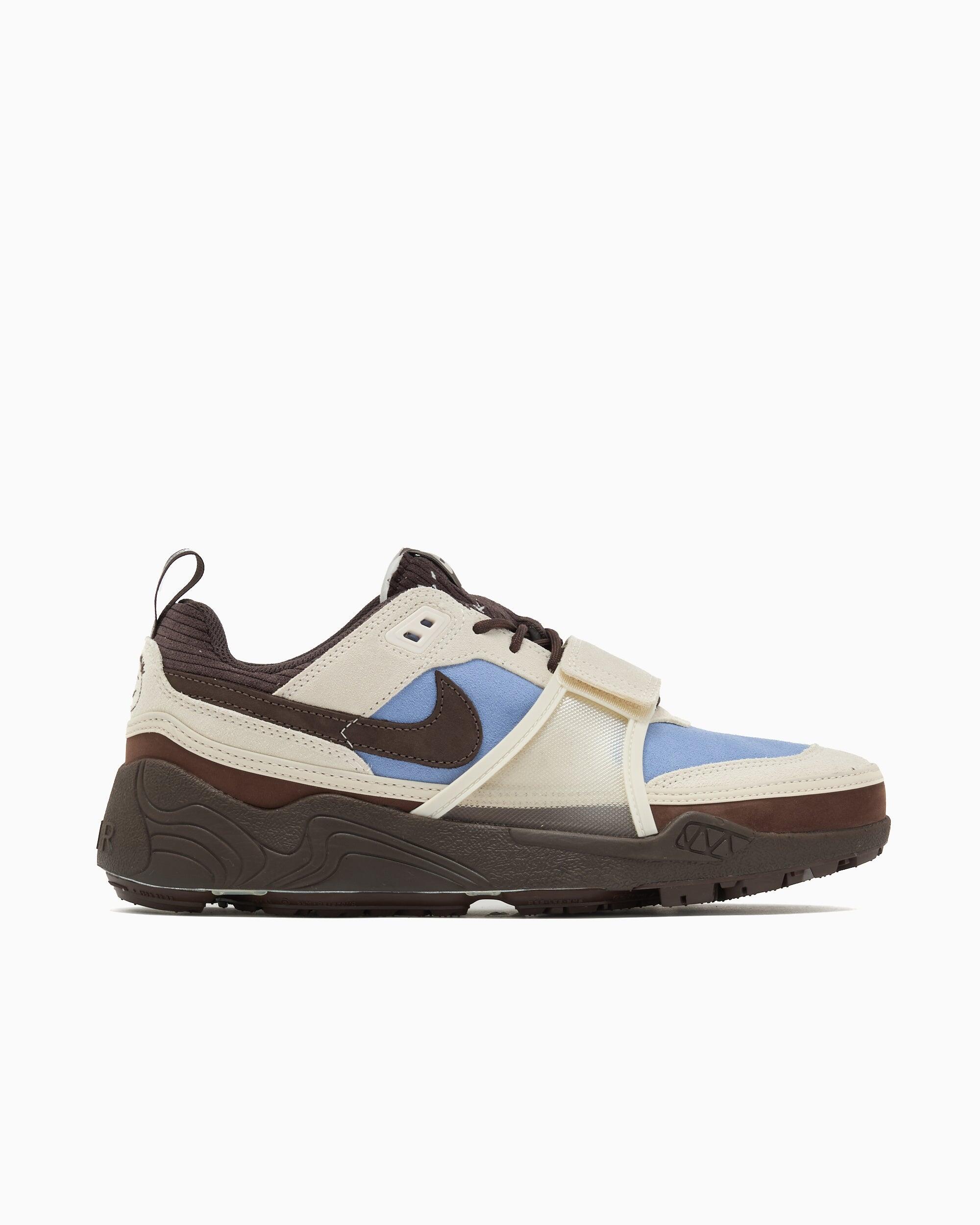 NIKE picture