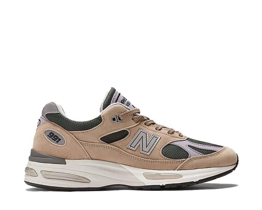 NEW BALANCE picture