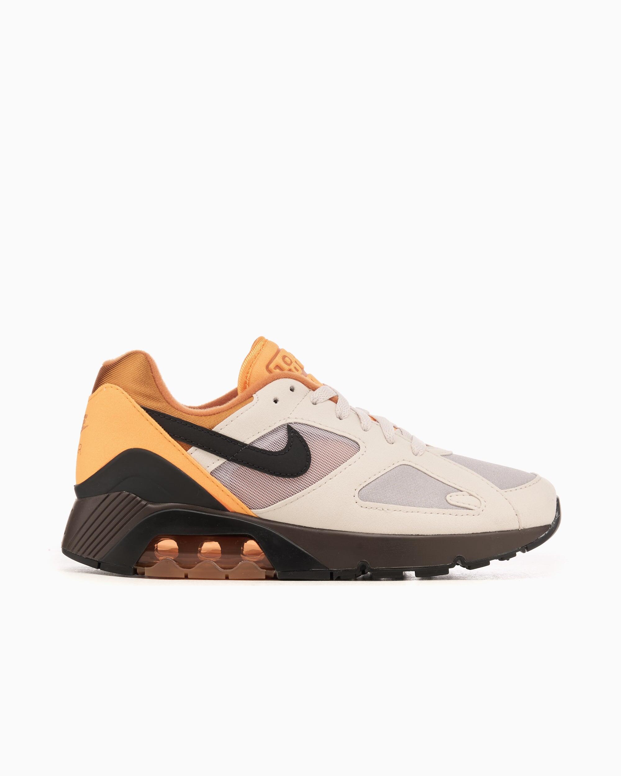 NIKE picture