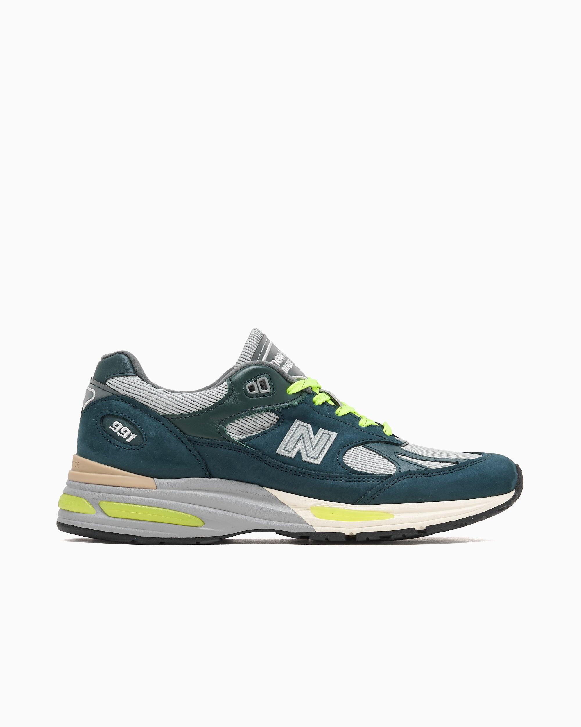 NEW BALANCE picture